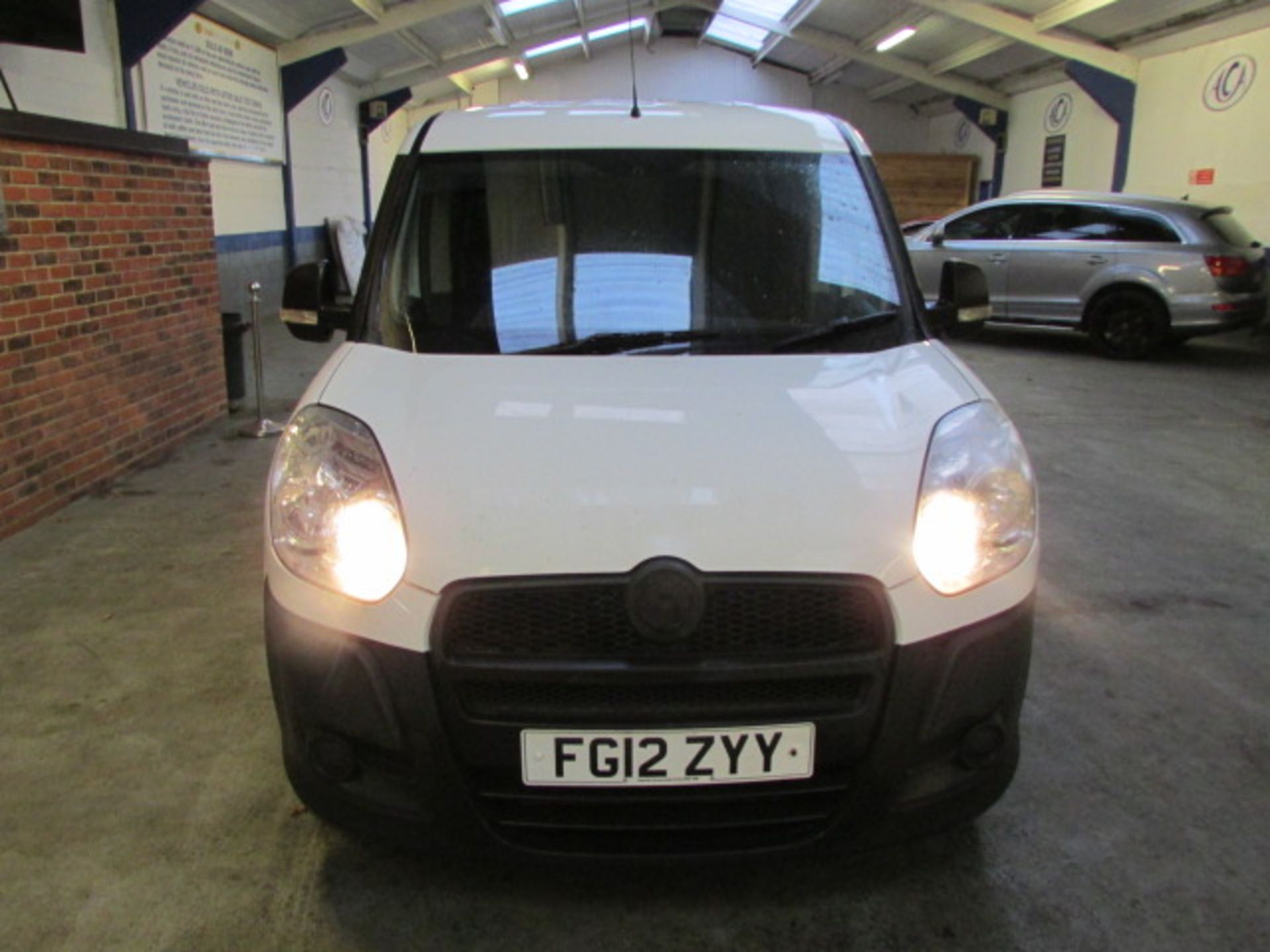 12 12 Fiat Doblo 16V Multijet SWB - Image 2 of 10