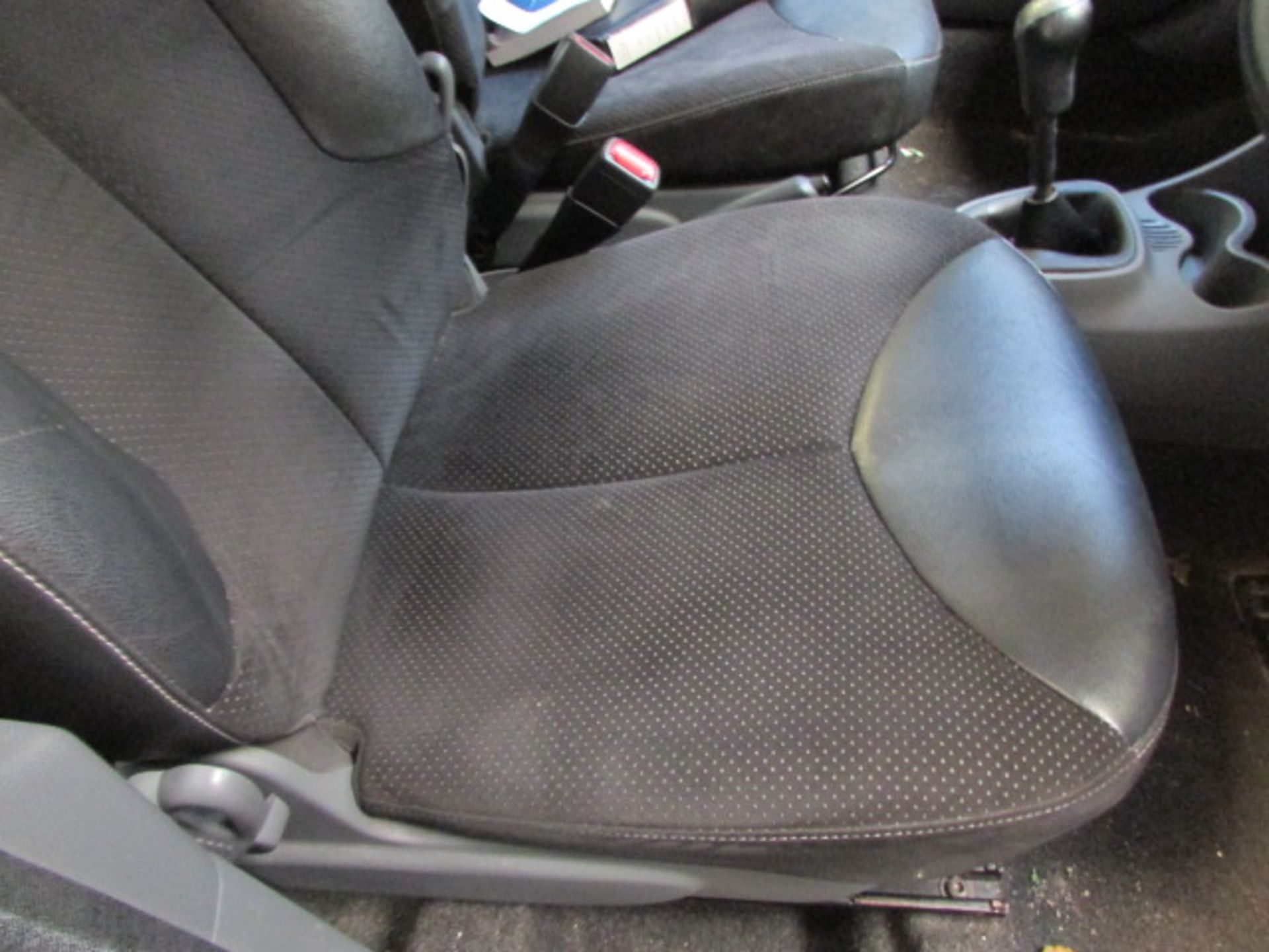 61 11 Toyota Aygo Ice - Image 7 of 14