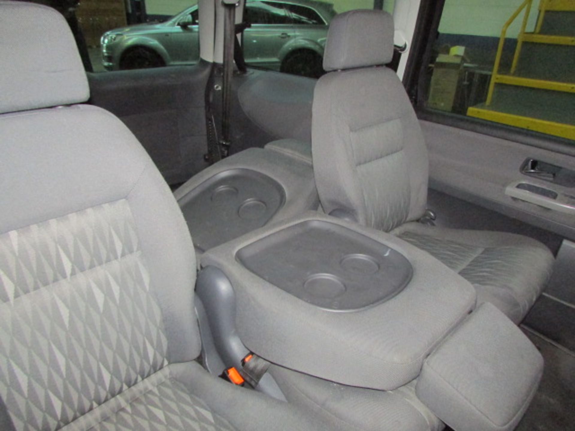 2001 Ford Galaxy Zetec TDI - Image 8 of 14