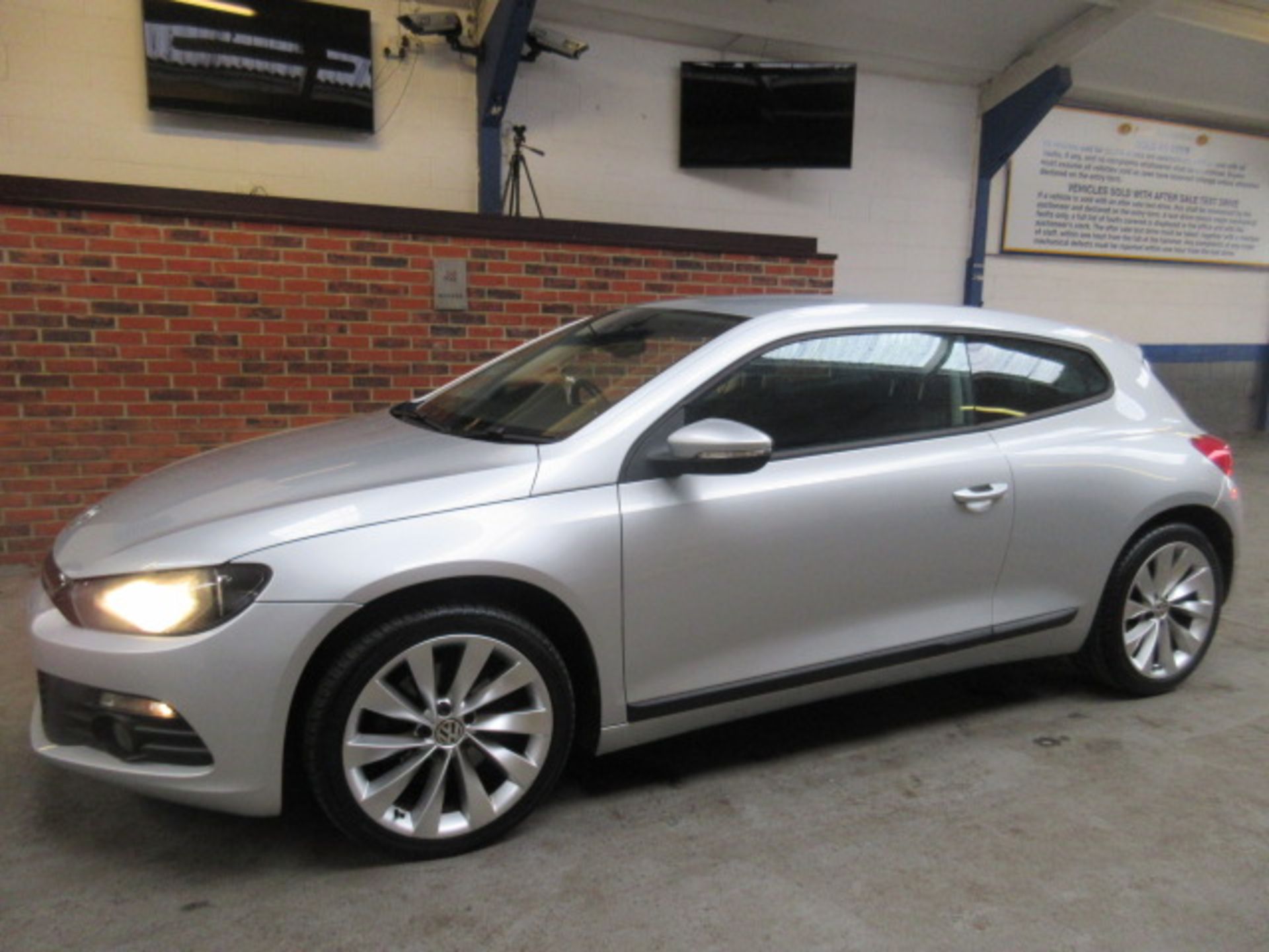 61 11 VW Scirocco GT TDi 170