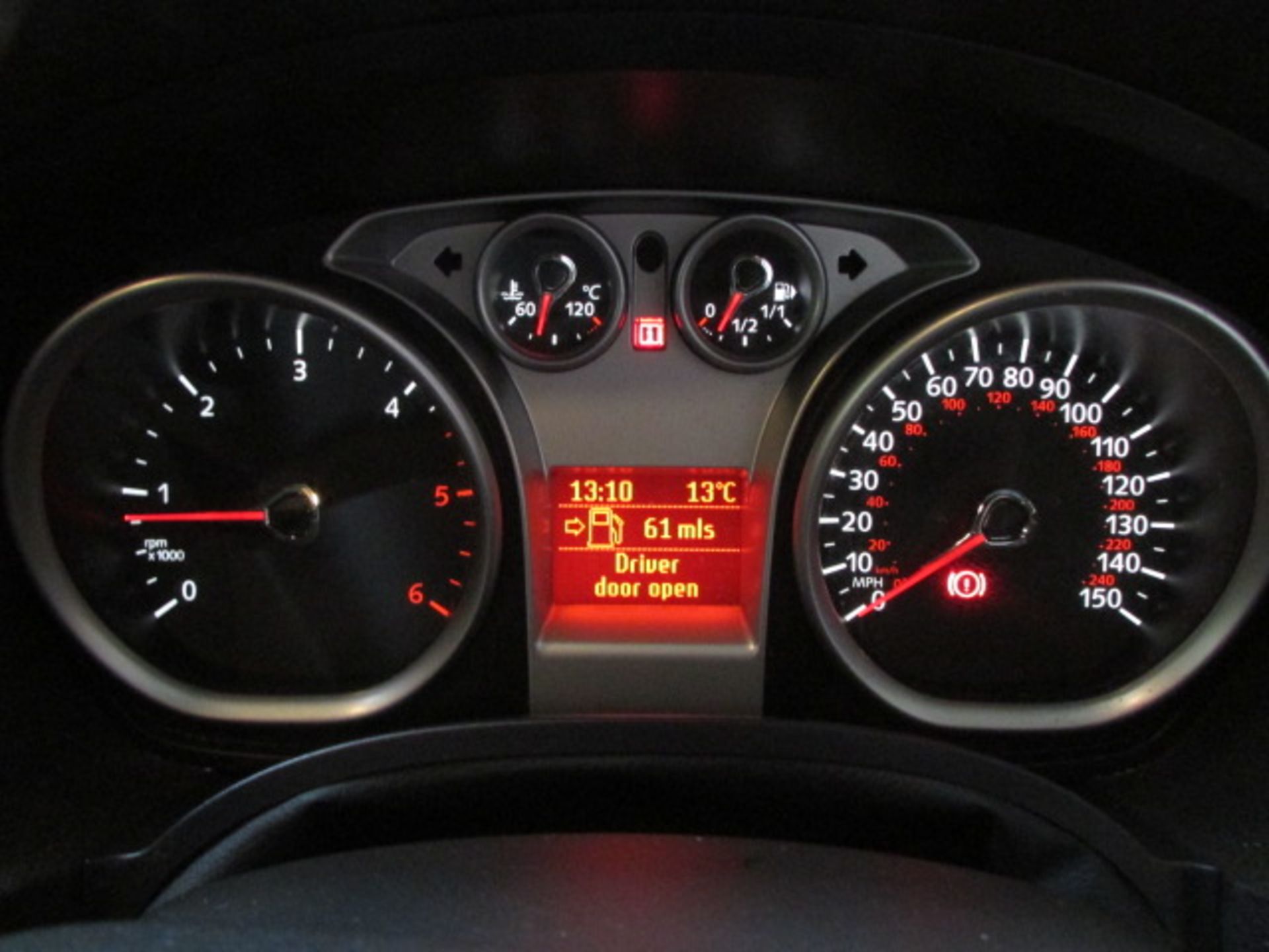 61 11 Ford Kuga Zetec TDCI 140 - Image 8 of 14