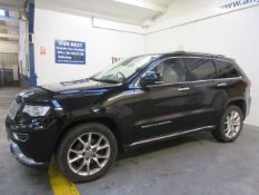 15 15 Jeep Grand Cherokee Summit CRD