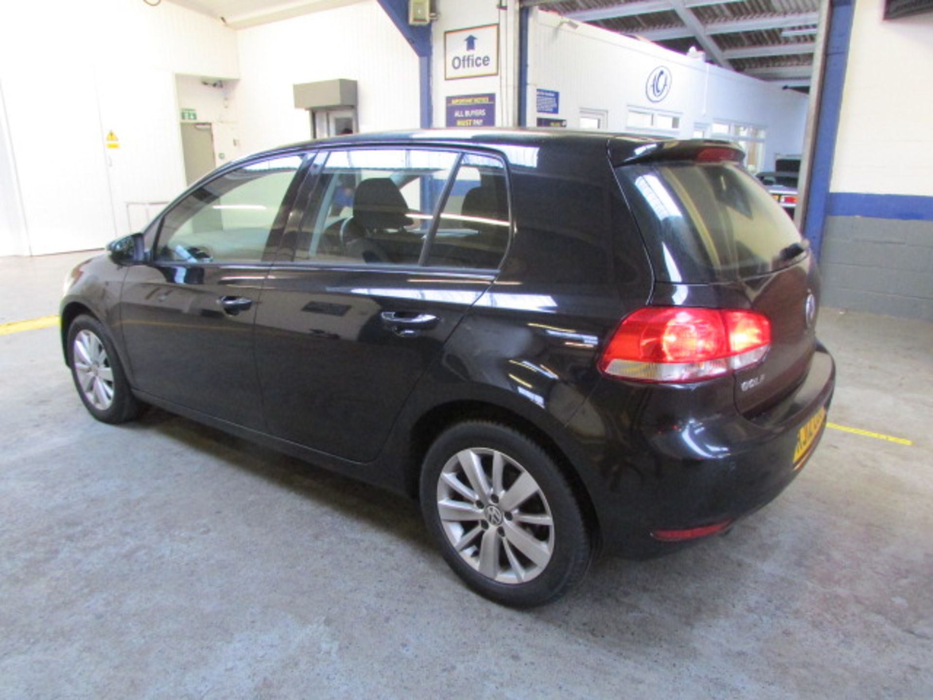 12 12 VW Golf Match TDI B-Tech DSG - Image 4 of 15