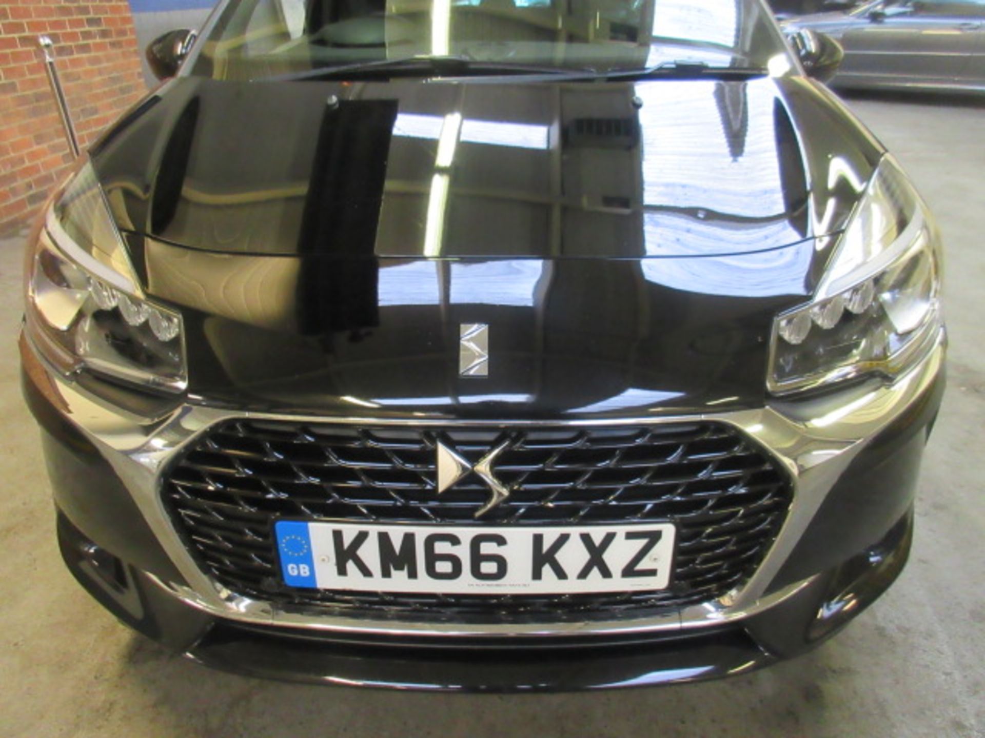 66 16 Citroen DS3 Prestige Blue HDi - Image 2 of 22