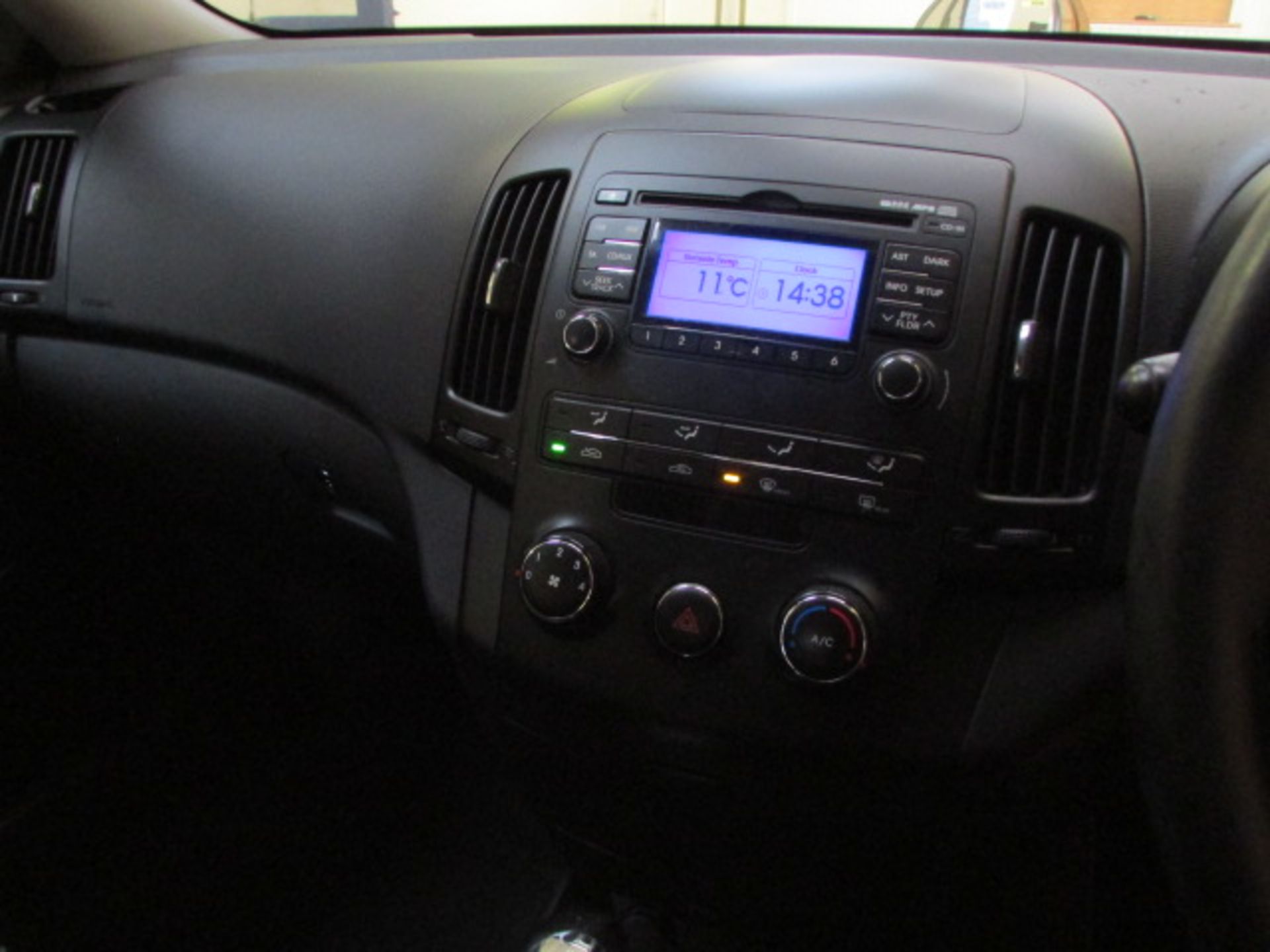 60 10 Hyundai I30 Comfort CRDI Auto - Image 7 of 17
