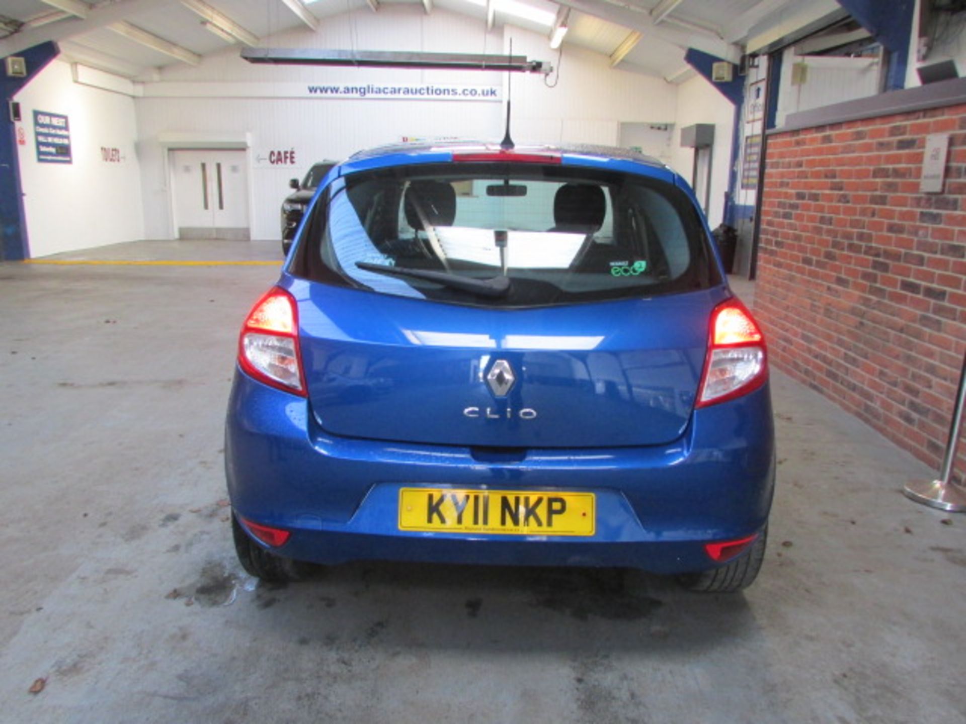 11 11 Renault Clio Bizu - Image 4 of 16