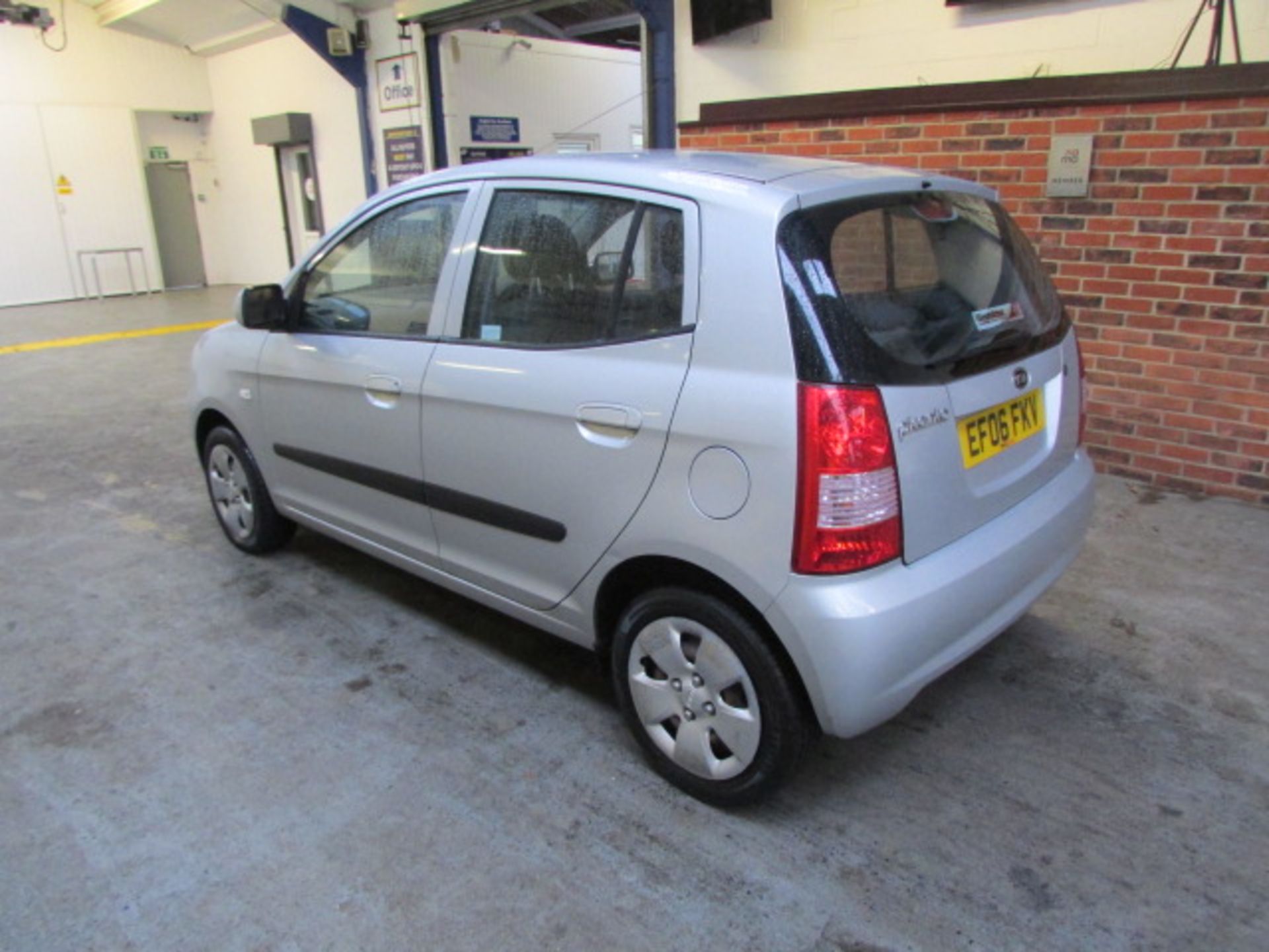 06 06 Kia Picanto Zapp - Image 6 of 12