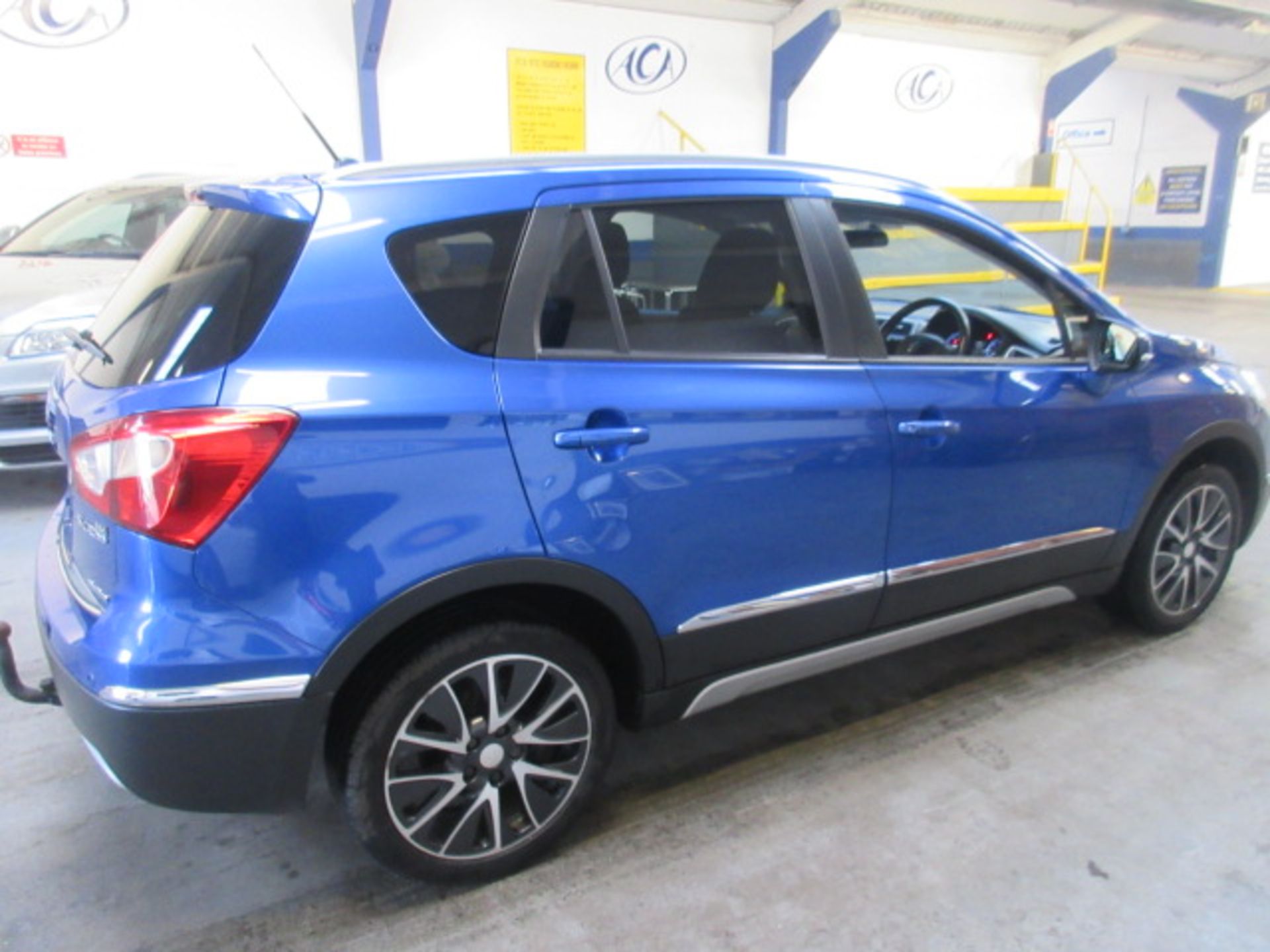 63 13 Suzuki SX4 S-Cross SZ-T DDIS - Image 3 of 21