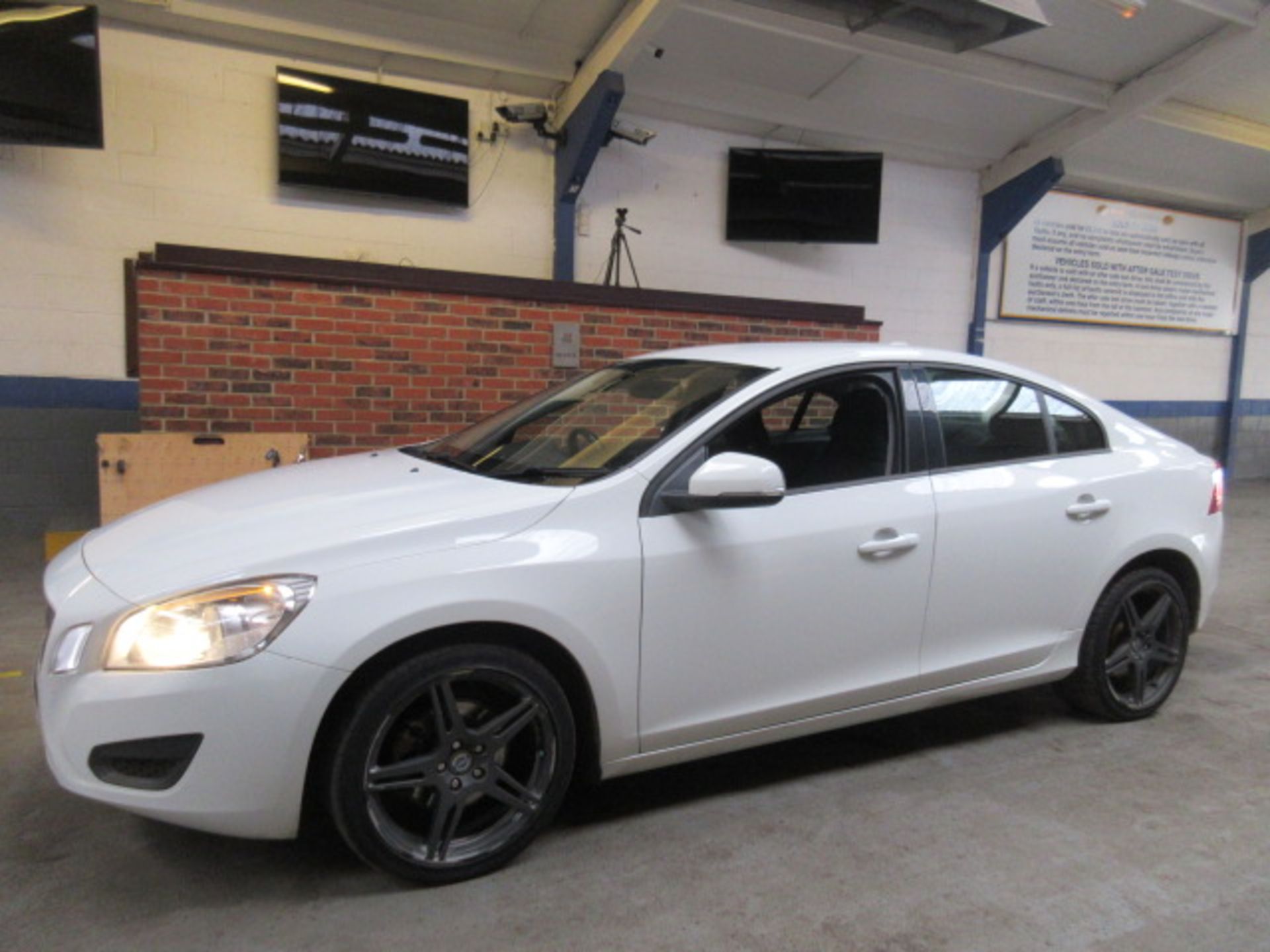 62 13 Volvo S60 ES NAV D3