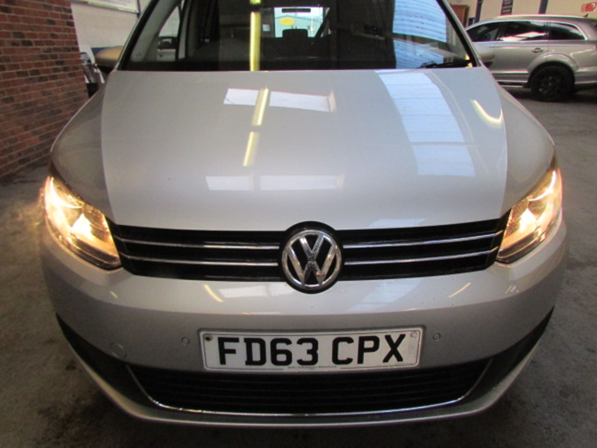 63 13 VW Touran SE Blue TECH TDI - Image 2 of 21