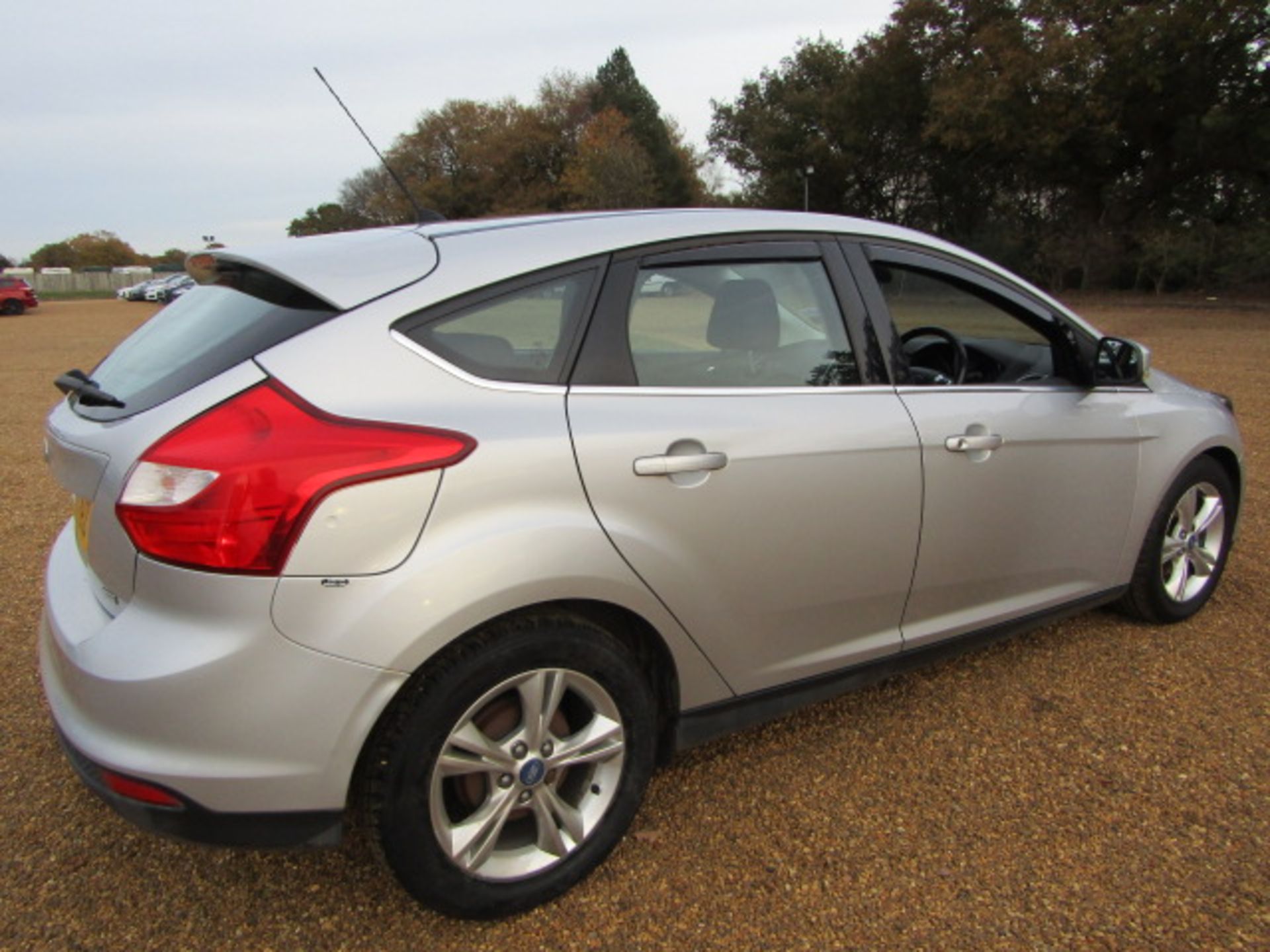 13 13 Ford Focus Zetec TDCi - Image 4 of 20