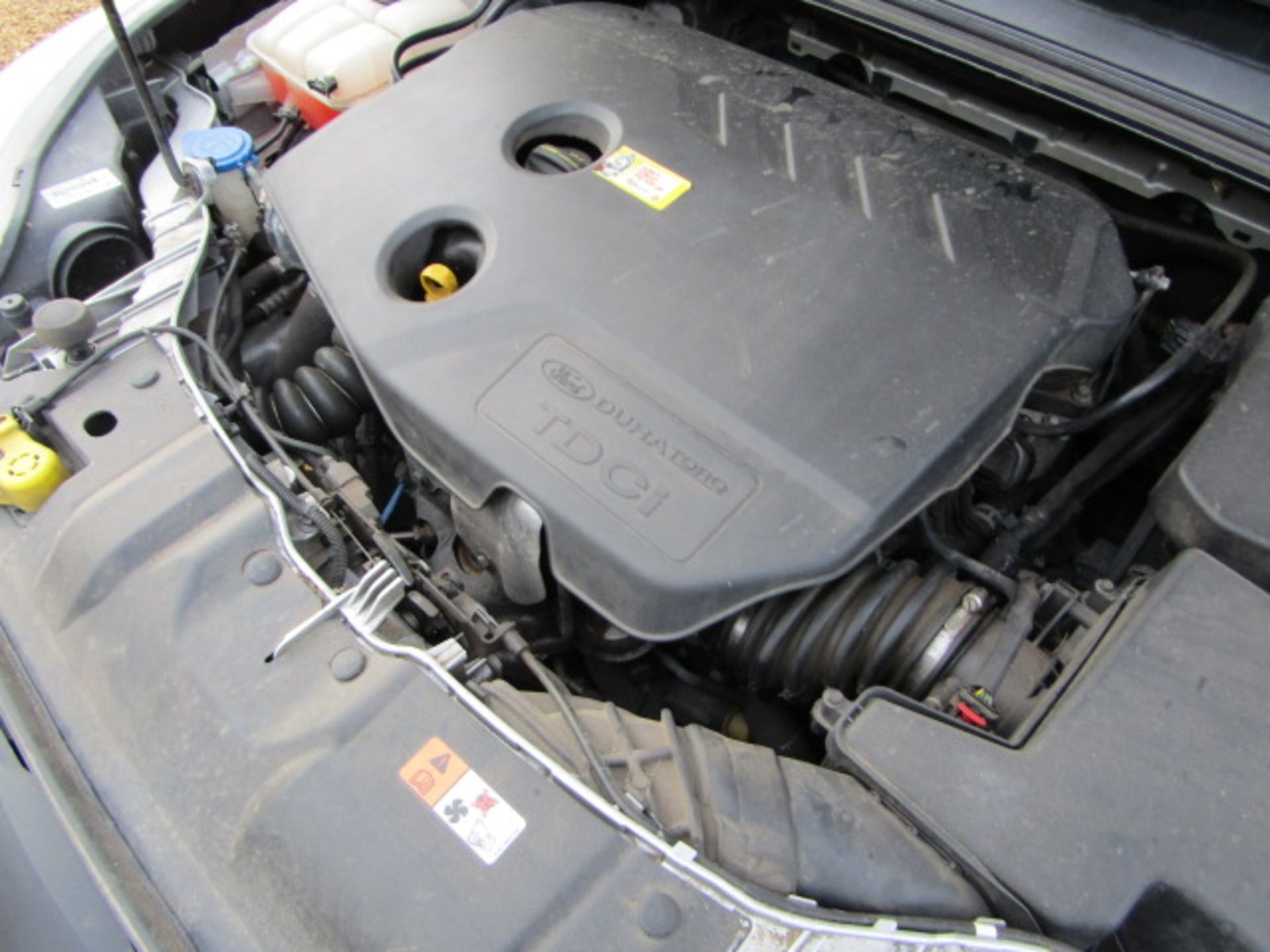 13 13 Ford Focus Zetec TDCi - Image 8 of 20