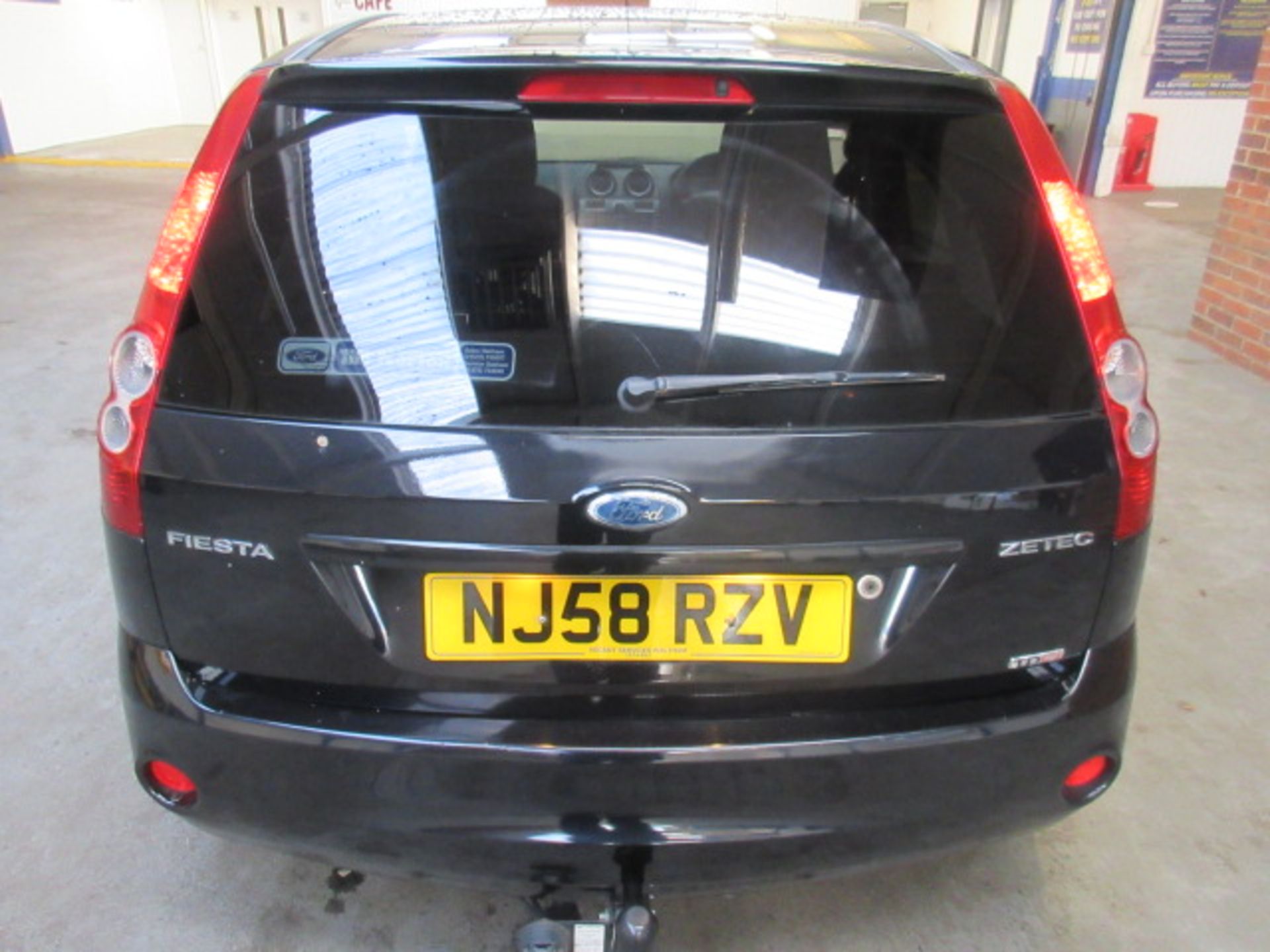 58 08 Ford Fiesta Zetec Climate TDCi - Image 2 of 19
