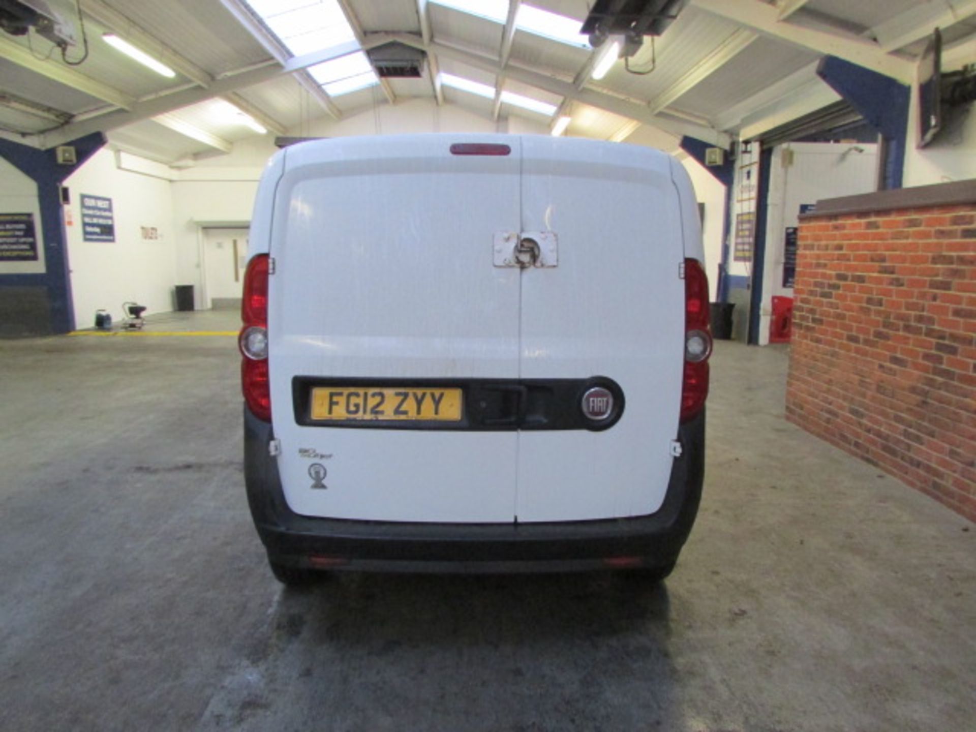 12 12 Fiat Doblo 16V Multijet SWB - Image 5 of 10