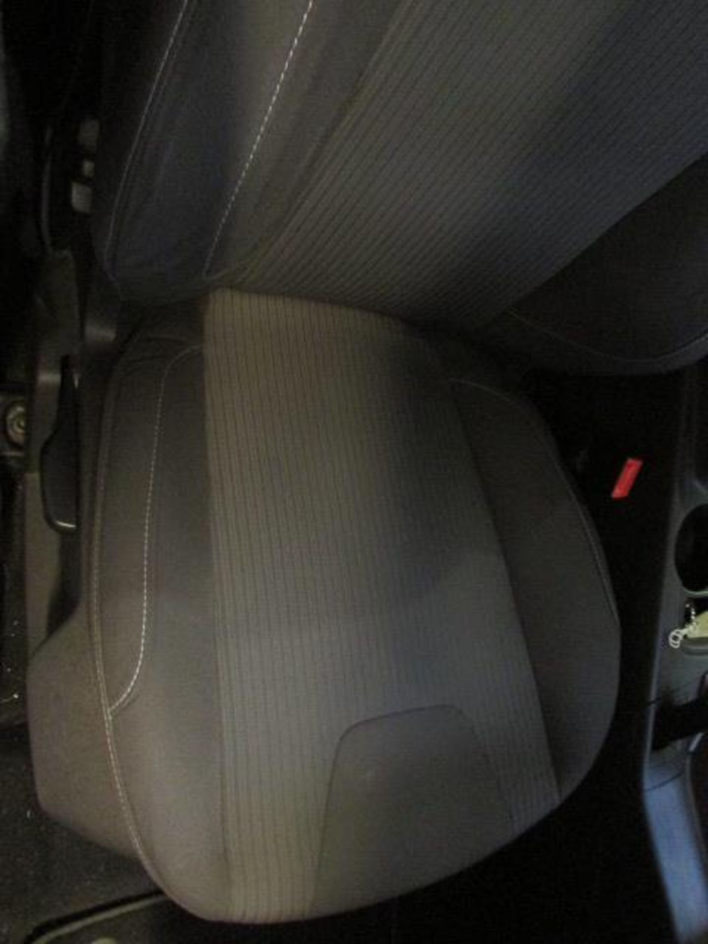 11 11 Ford Focus Titanium 125 - Image 15 of 16