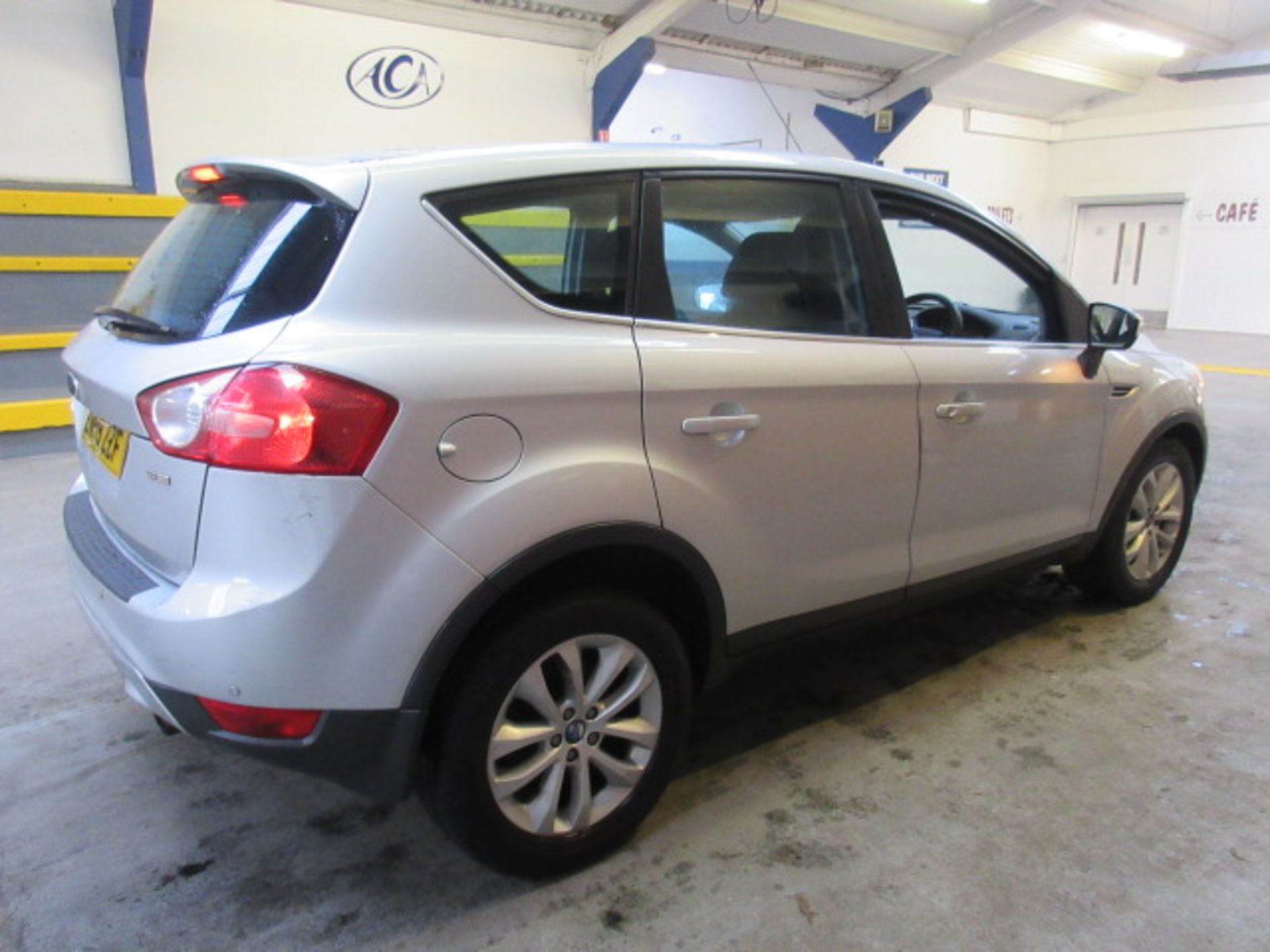 59 10 Ford Kuga Titanium TDCI - Image 3 of 24