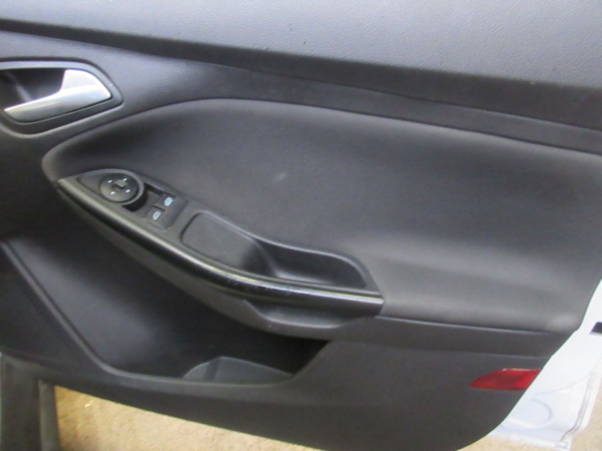 62 12 Ford Focus Zetec TDCi - Image 7 of 18