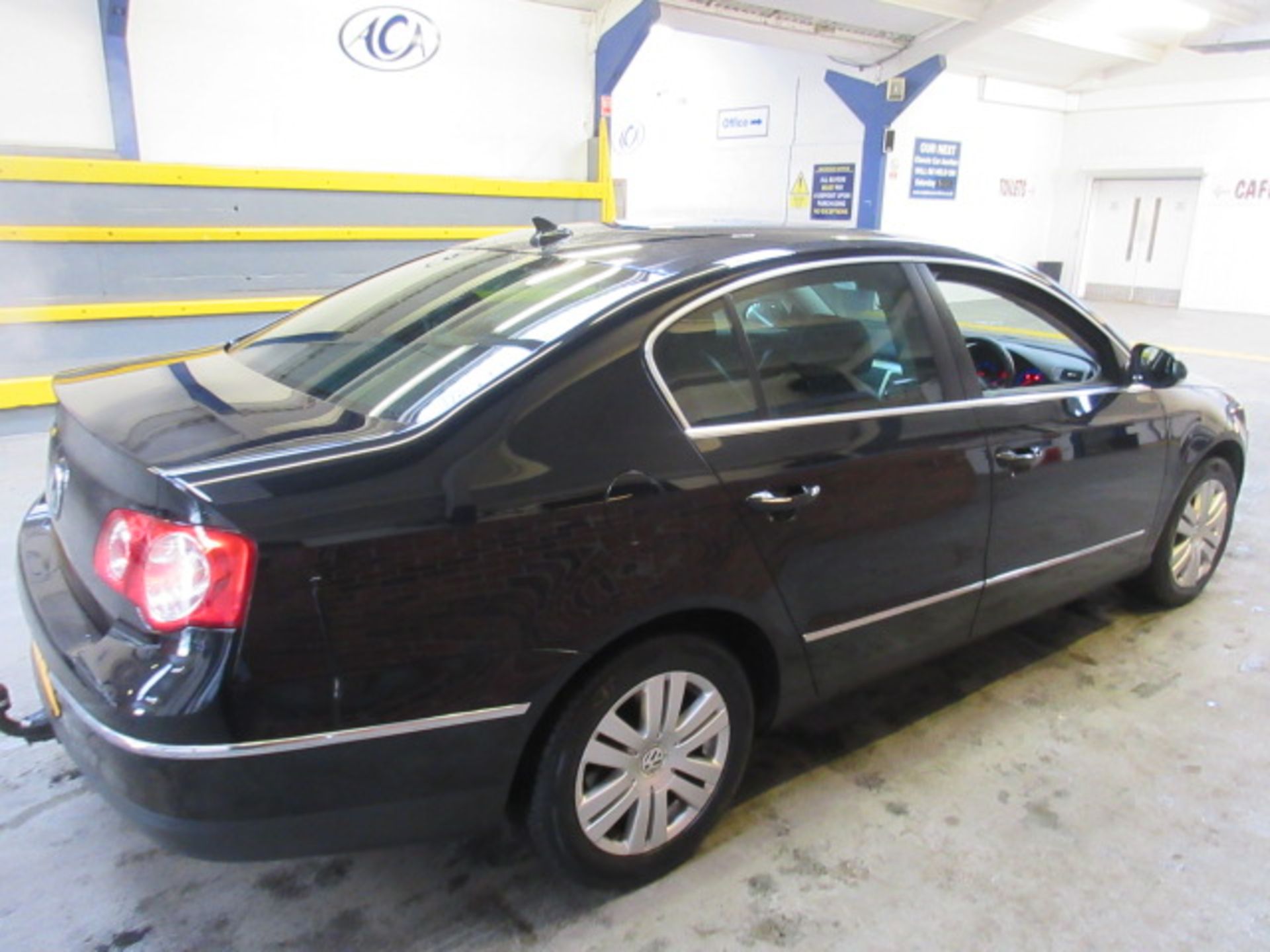 07 07 VW Passat SEL TDI - Image 2 of 14