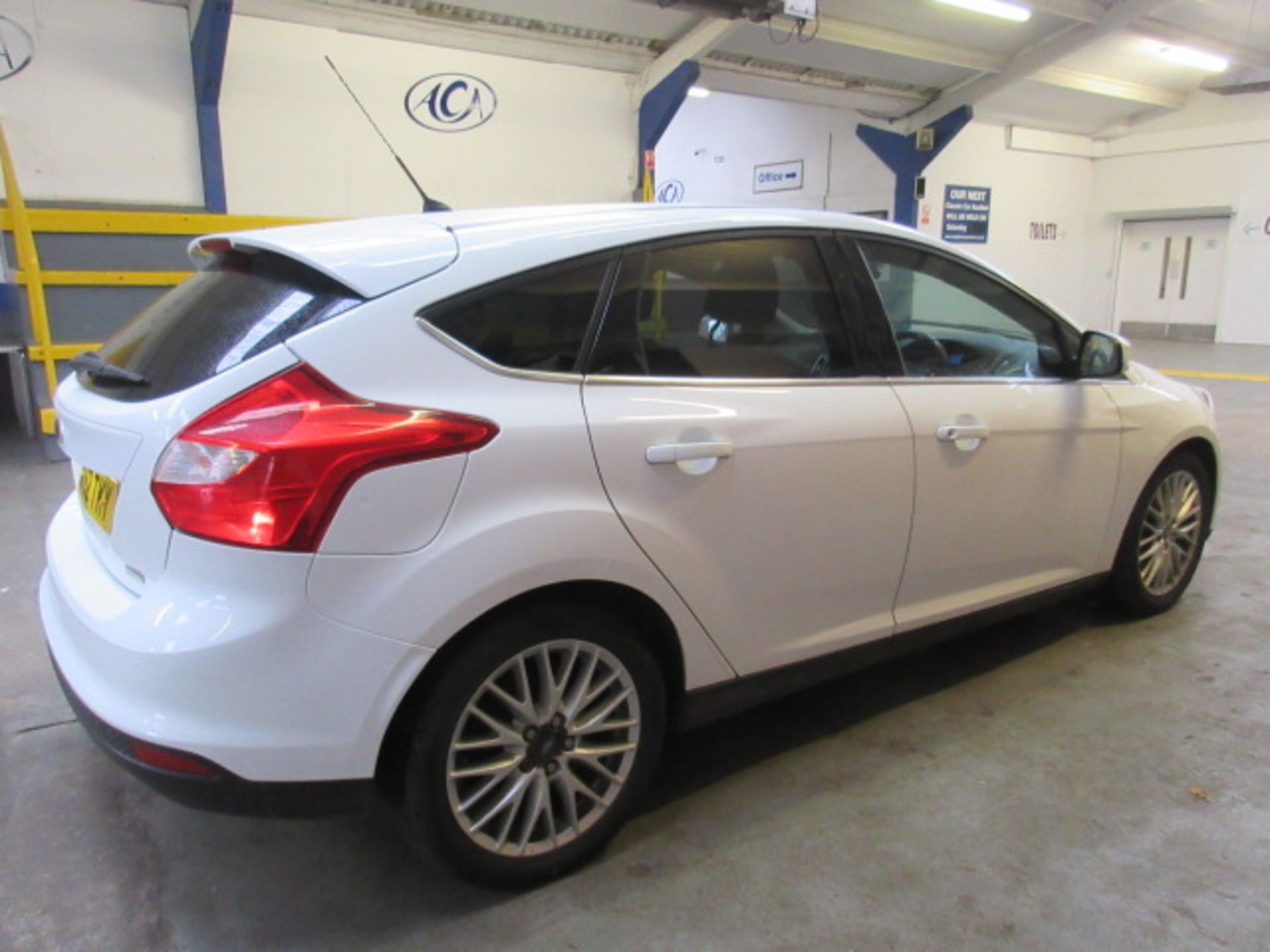 62 12 Ford Focus Zetec TDCi - Image 2 of 18