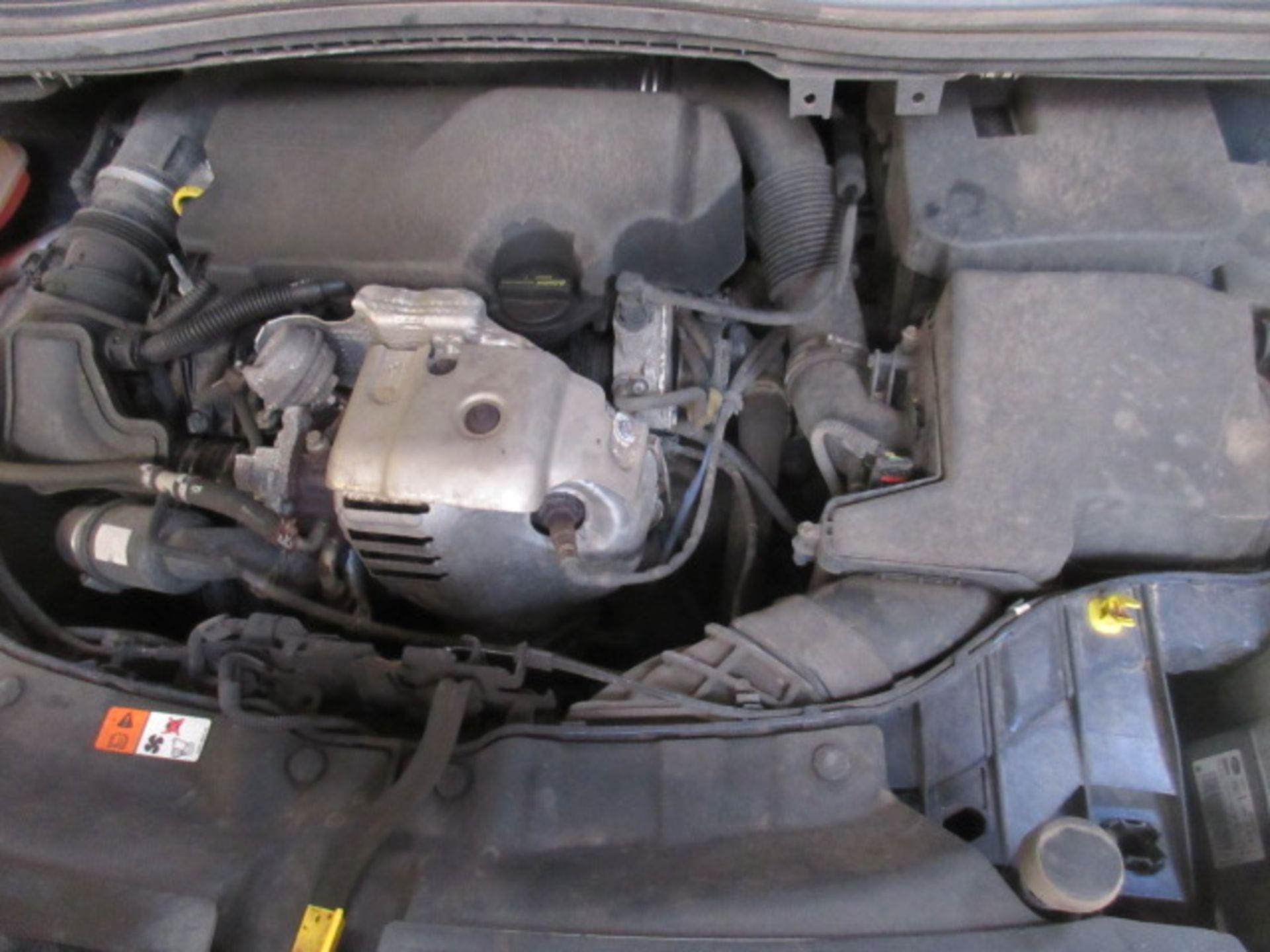 63 13 Ford G C-Max Titanium X Turbo - Image 16 of 17