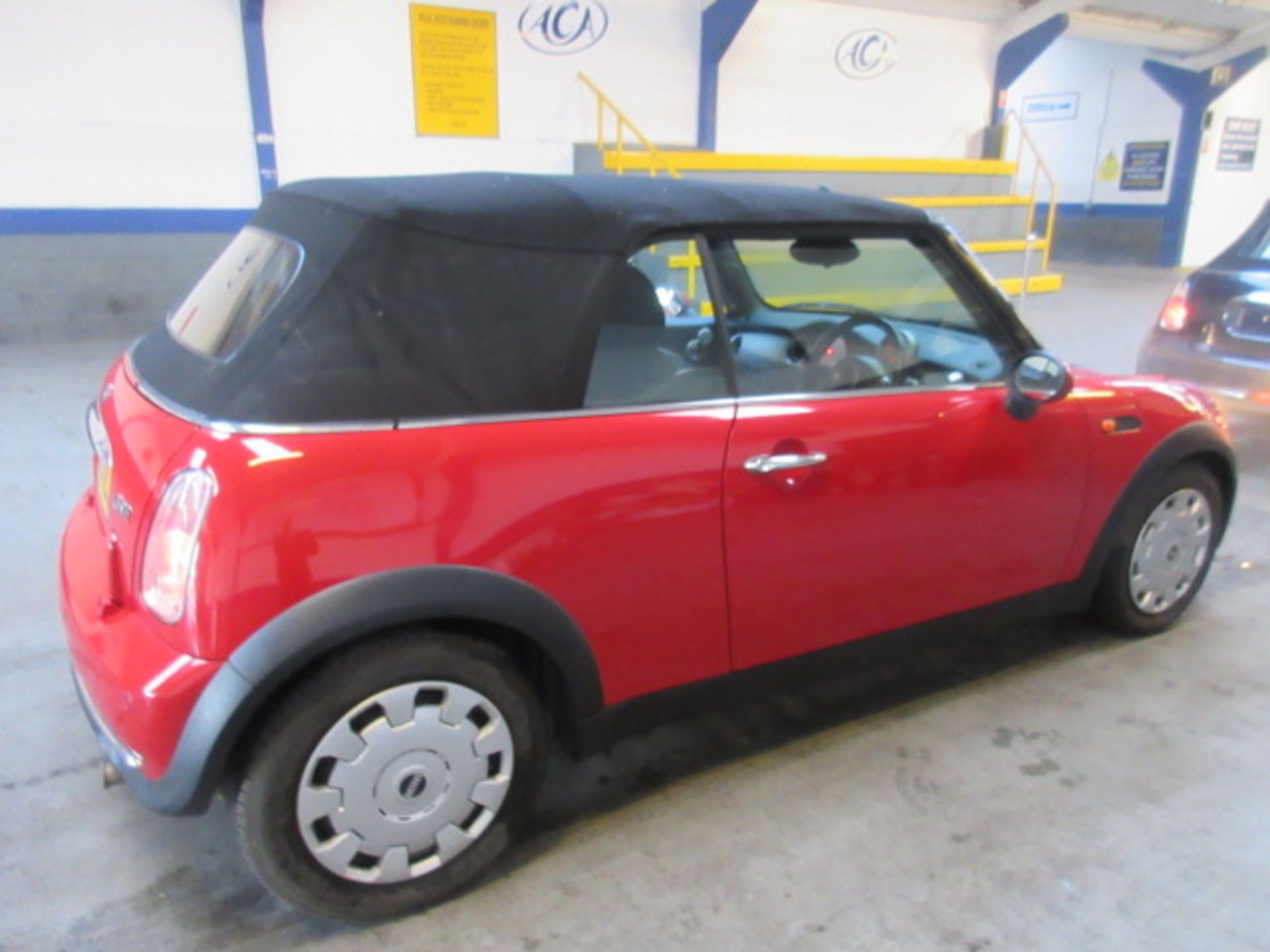 55 06 Mini One Convertible - Image 4 of 13