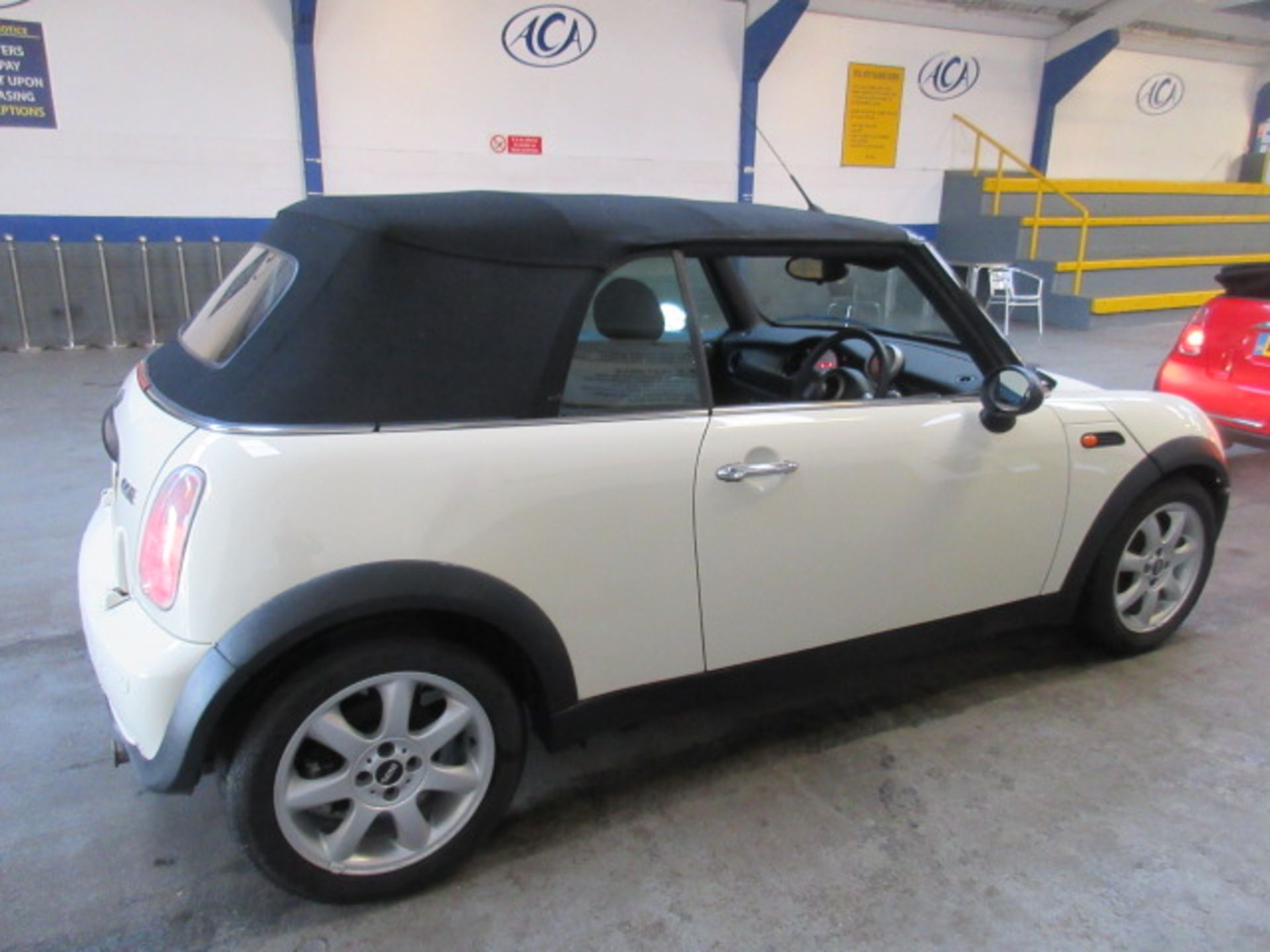 08 08 Mini One Convertible - Image 2 of 15