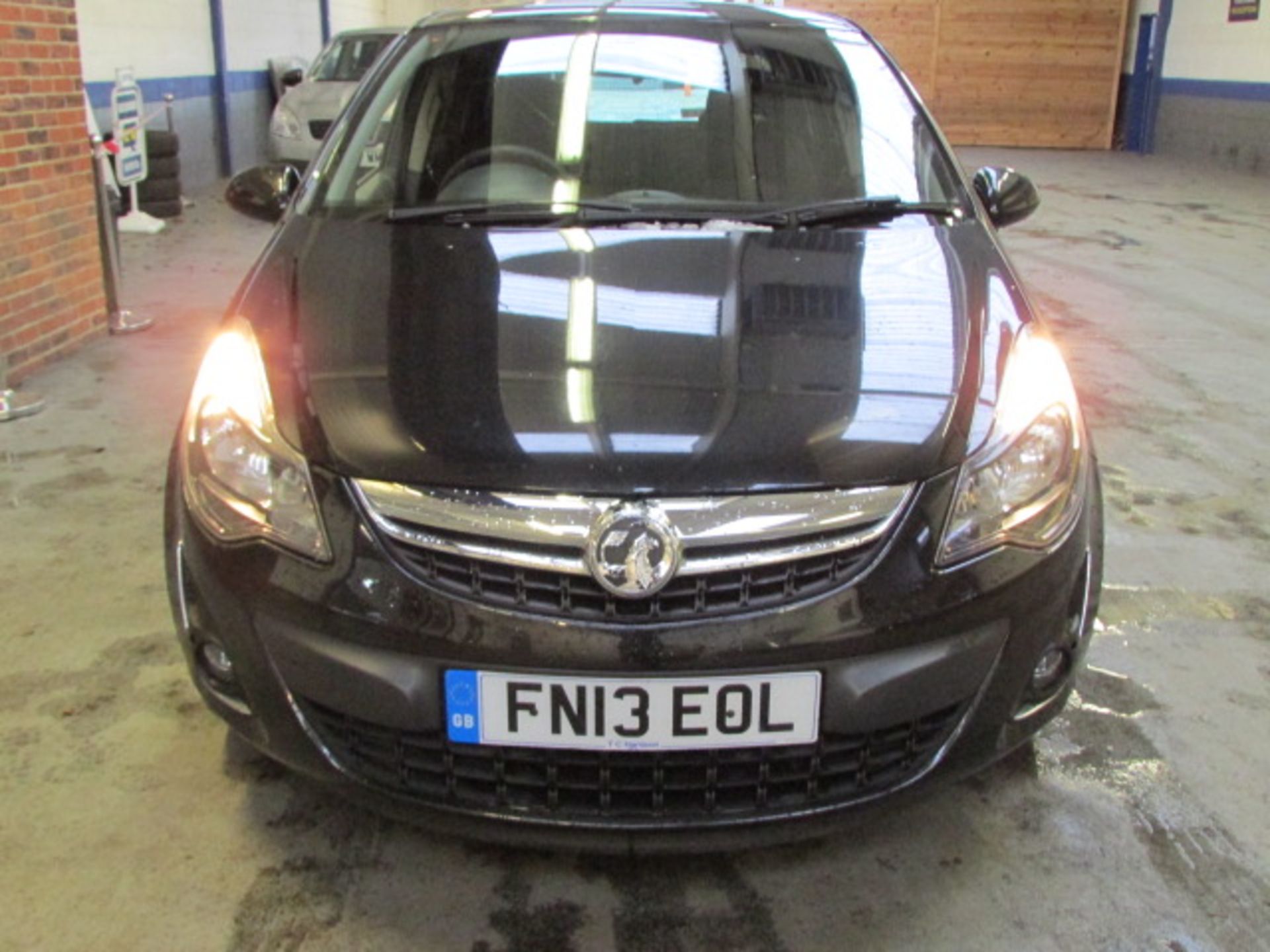 13 13 Vauxhall Corsa SXI AC - Image 5 of 15