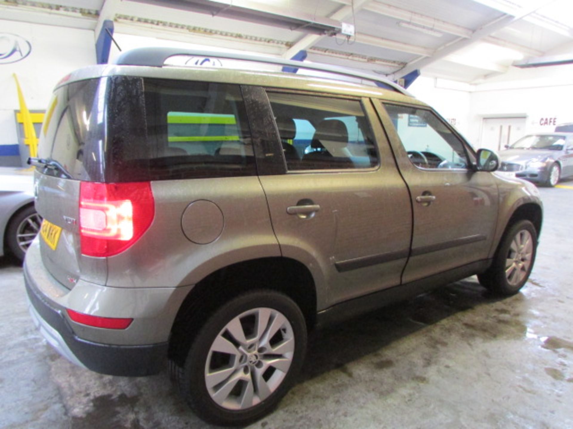 14 14 Skoda Yeti Outdoor Eleg TDICR - Image 5 of 21