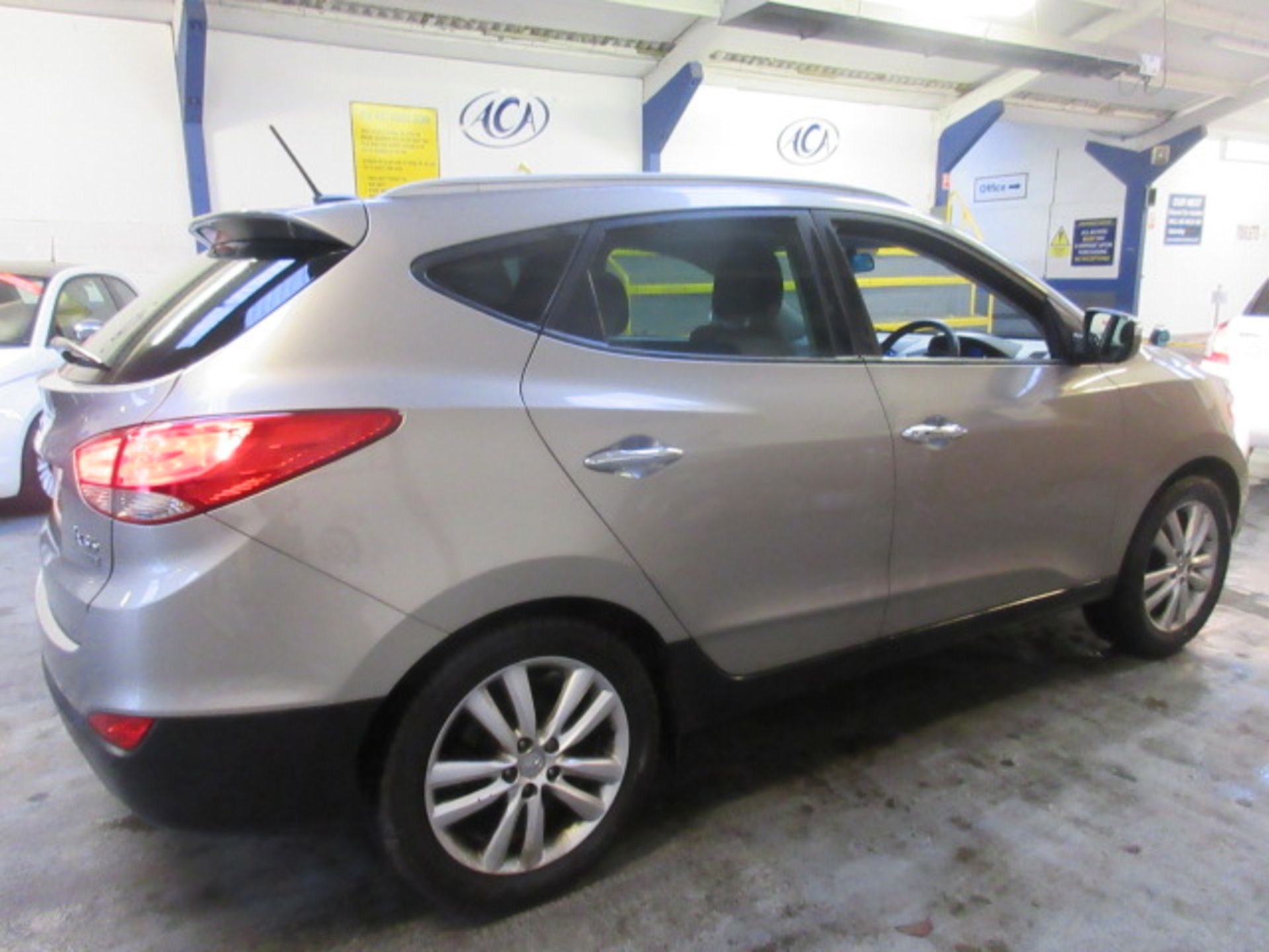 10 10 Hyundai IX35 Prem 2WD CRDI 134 - Image 2 of 15