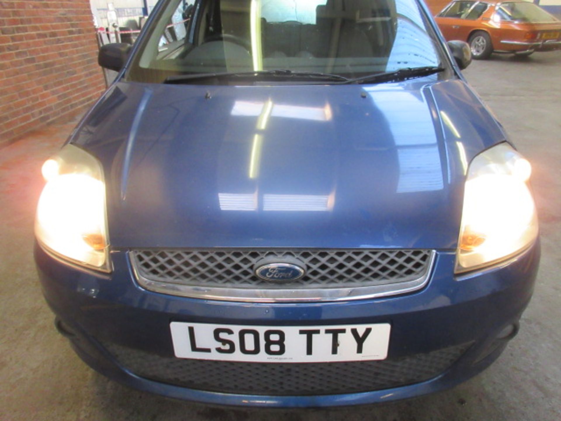 08 08 Ford Fiesta Zetec Climate TDCI - Image 4 of 13