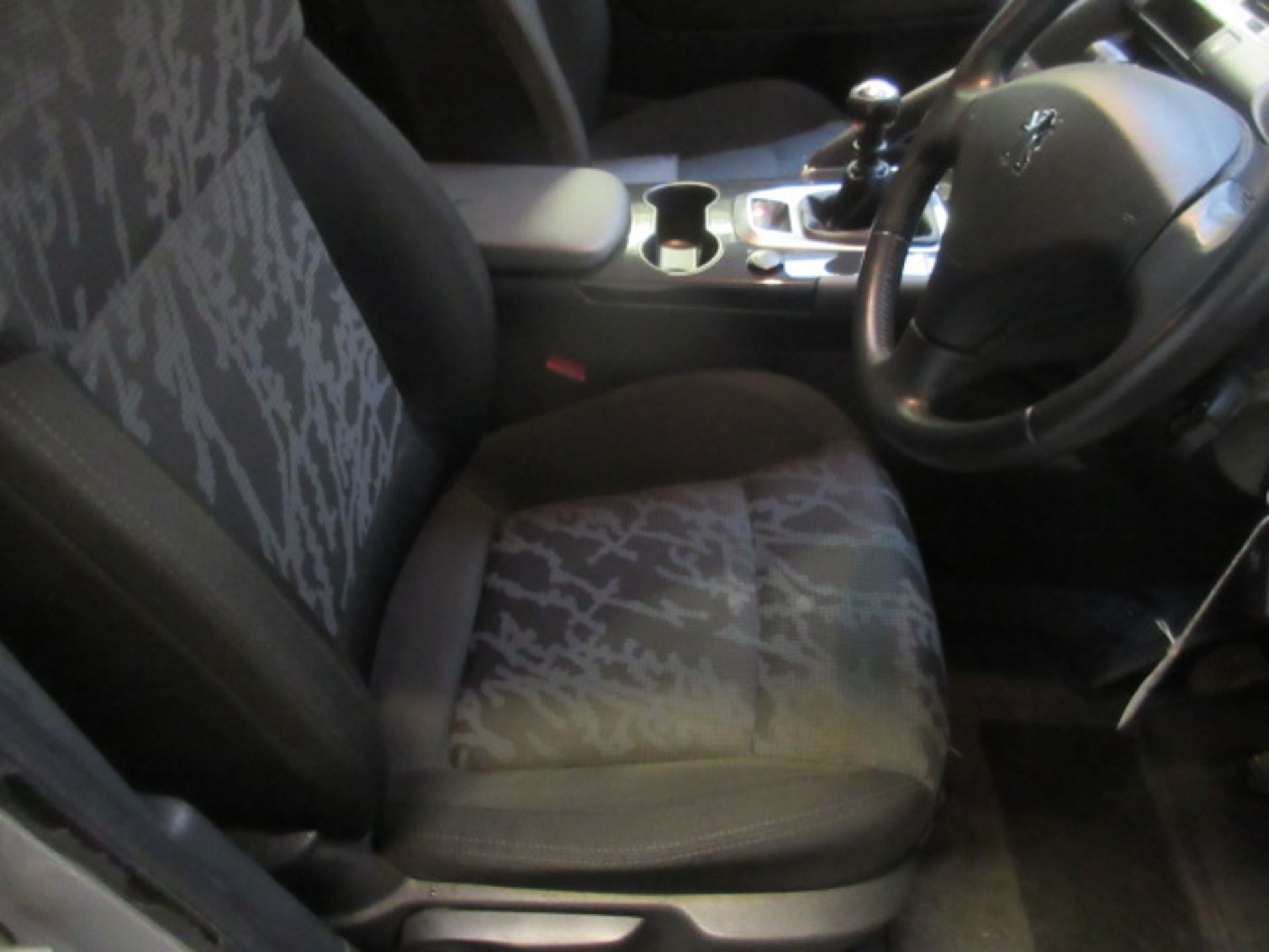 10 10 Peugeot 3008 Sport - Image 7 of 10