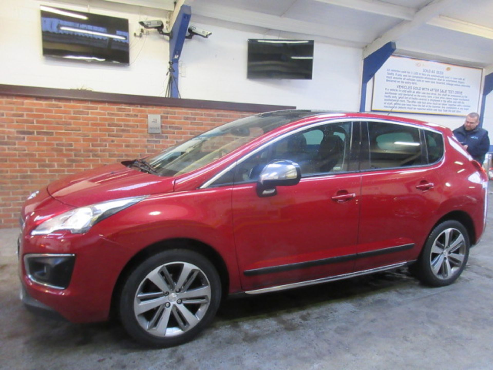 15 15 Peugeot 3008 Allure E-HDI