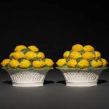 Pareja de centros de limones en porcelana Italiana de Vassano.