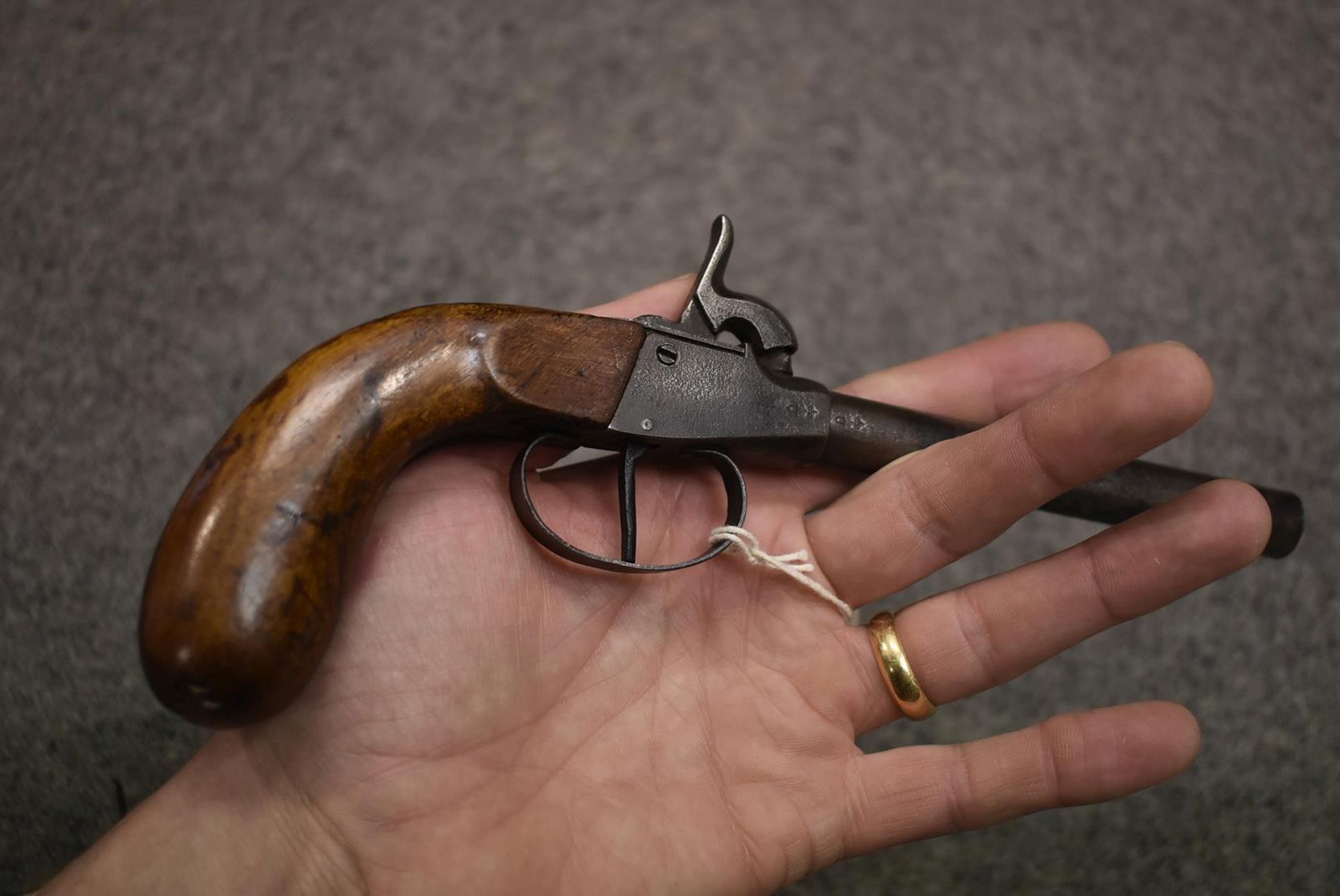 A 54-BORE PERCUSSION BOXLOCK POCKET PISTOL BY CHARLES LANCASTER OF LONDON, 1.5inch turn-off barrel - Image 10 of 11