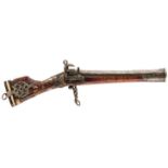 A SILVER NIELLO MOUNTED CAUCASIAN SNAPHAUNCE BLUNDERBUSS, 9.75inch barrel chiselled with a foliate