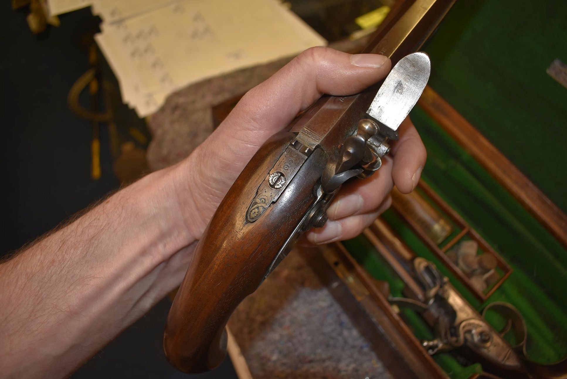 A CASED PAIR OF 18-BORE FLINTLOCK DUELLING PISTOLS BY BLACKWELL OF DUBLIN, 9.5inch sighted octagonal - Image 11 of 16