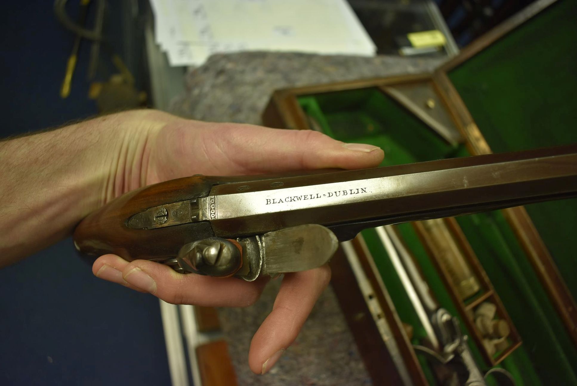 A CASED PAIR OF 18-BORE FLINTLOCK DUELLING PISTOLS BY BLACKWELL OF DUBLIN, 9.5inch sighted octagonal - Image 10 of 16