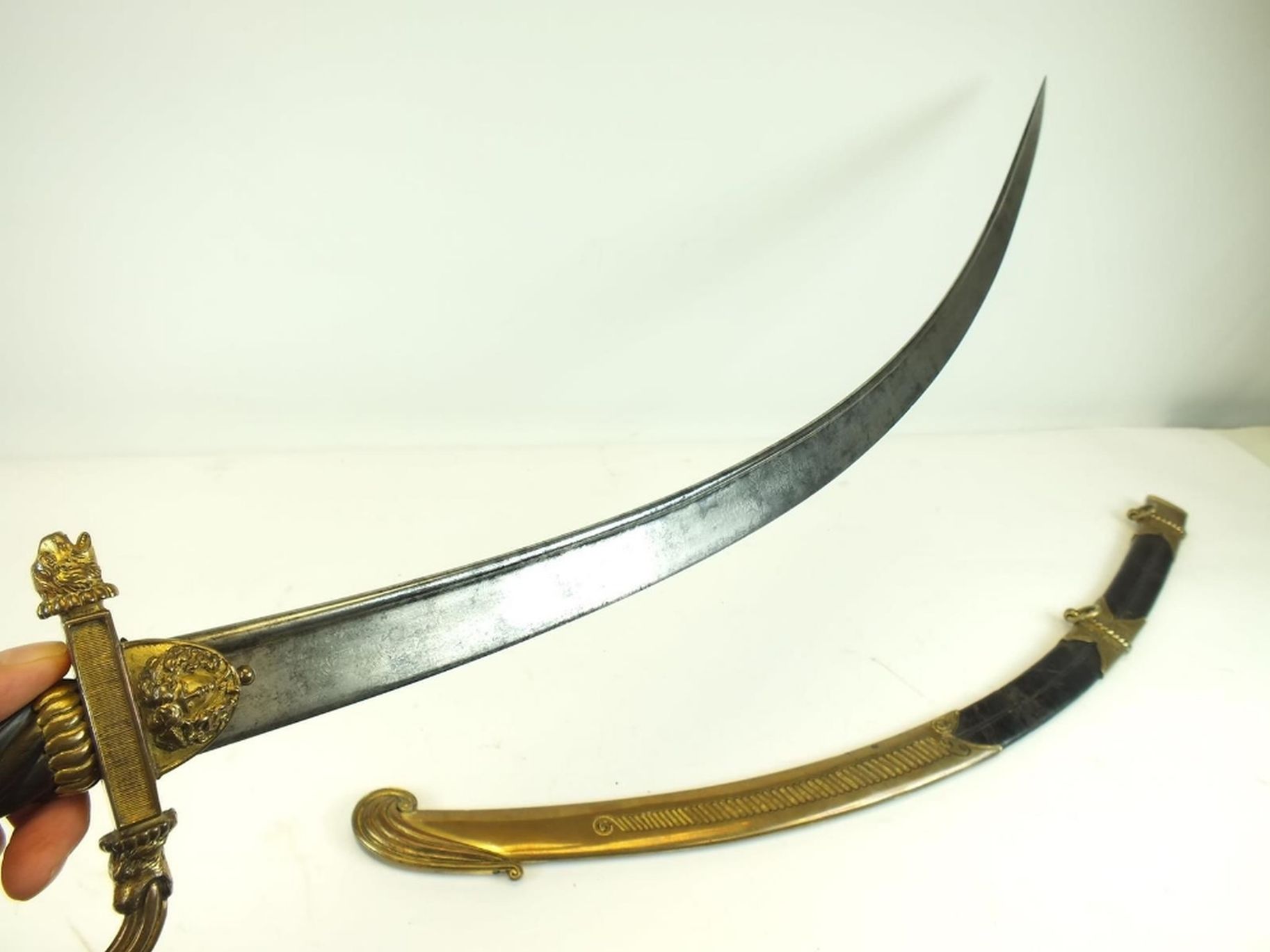 A LATE 18TH OR EARLY 19TH CENTURY PRESENTATION QUALITY SABRE BY PROSSER, 83cm sharply curved pipe- - Image 15 of 18