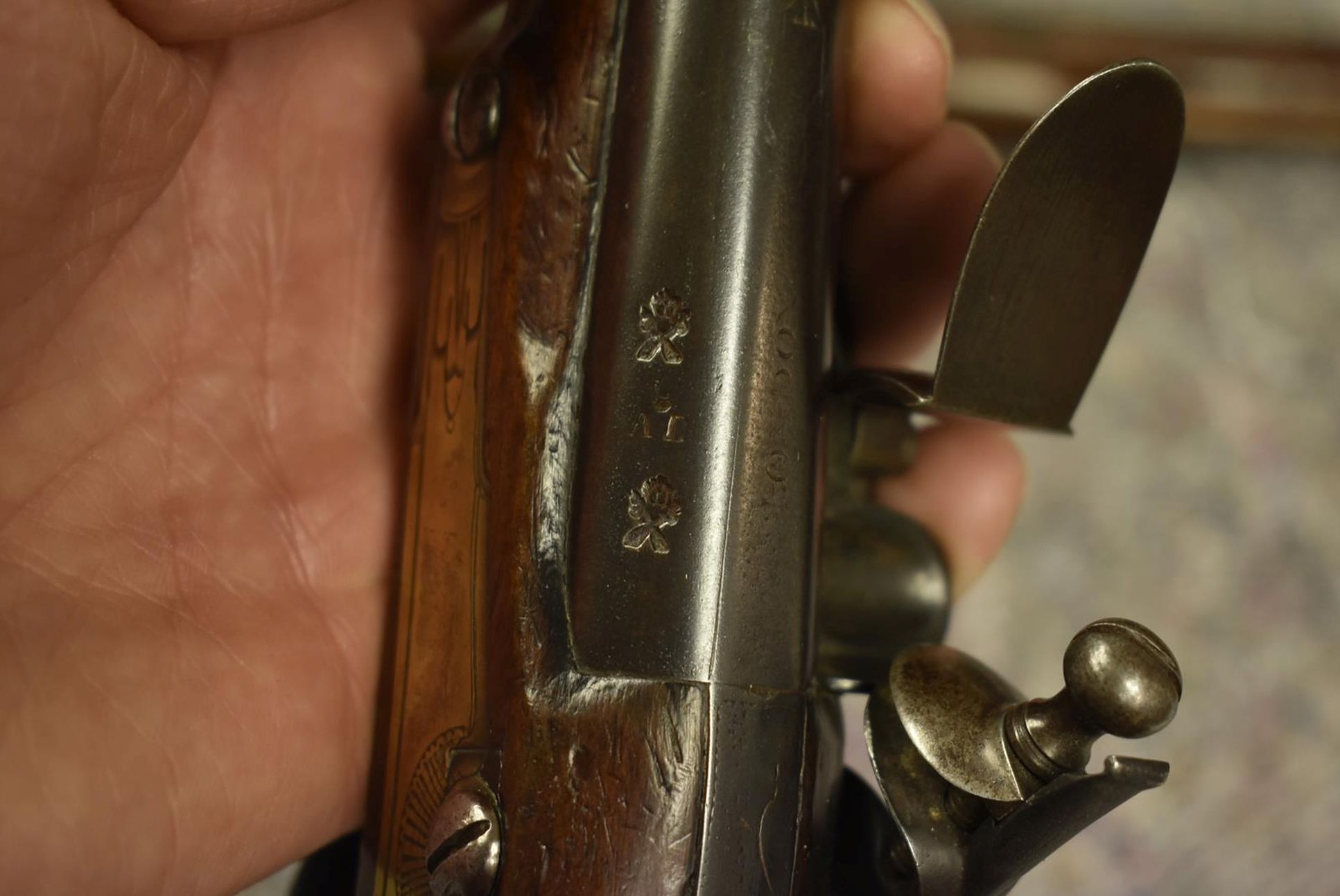 A PAIR OF 20-BORE FLINTLOCK DUELLING OR HOLSTER PISTOLS BY ALEXANDER DAVIDSON LONDON, 8.75inch - Image 16 of 17