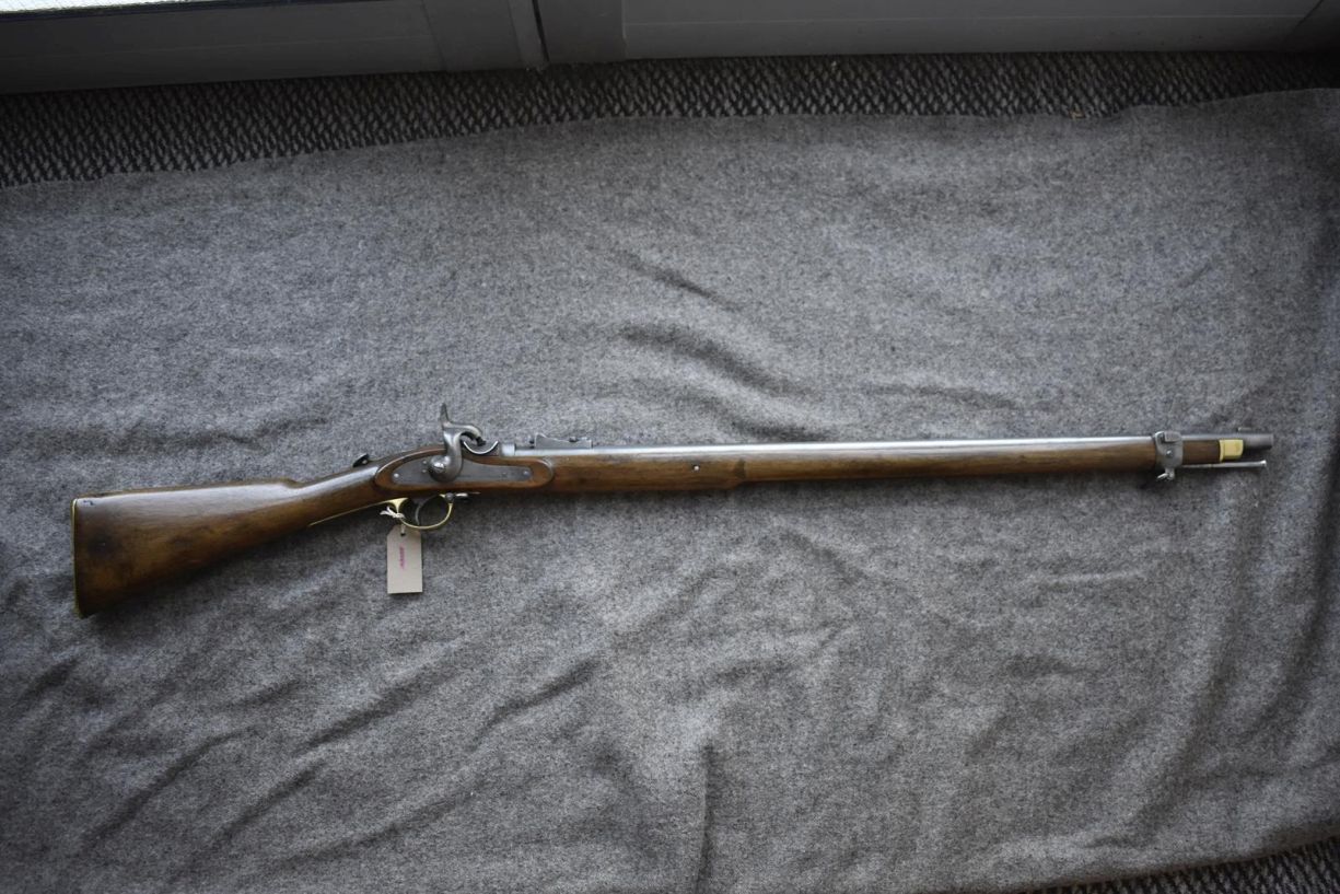 A .450 CALIBRE PERCUSSION WESTLEY RICHARDS MONKEY TAIL SHORT RIFLE, 33inch sighted barrel fitted - Image 2 of 15