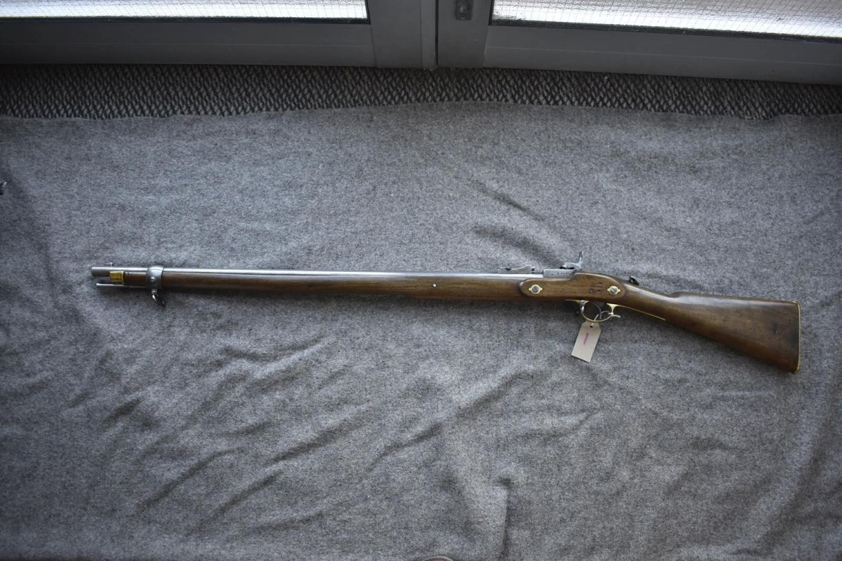 A .450 CALIBRE PERCUSSION WESTLEY RICHARDS MONKEY TAIL SHORT RIFLE, 33inch sighted barrel fitted - Image 11 of 15