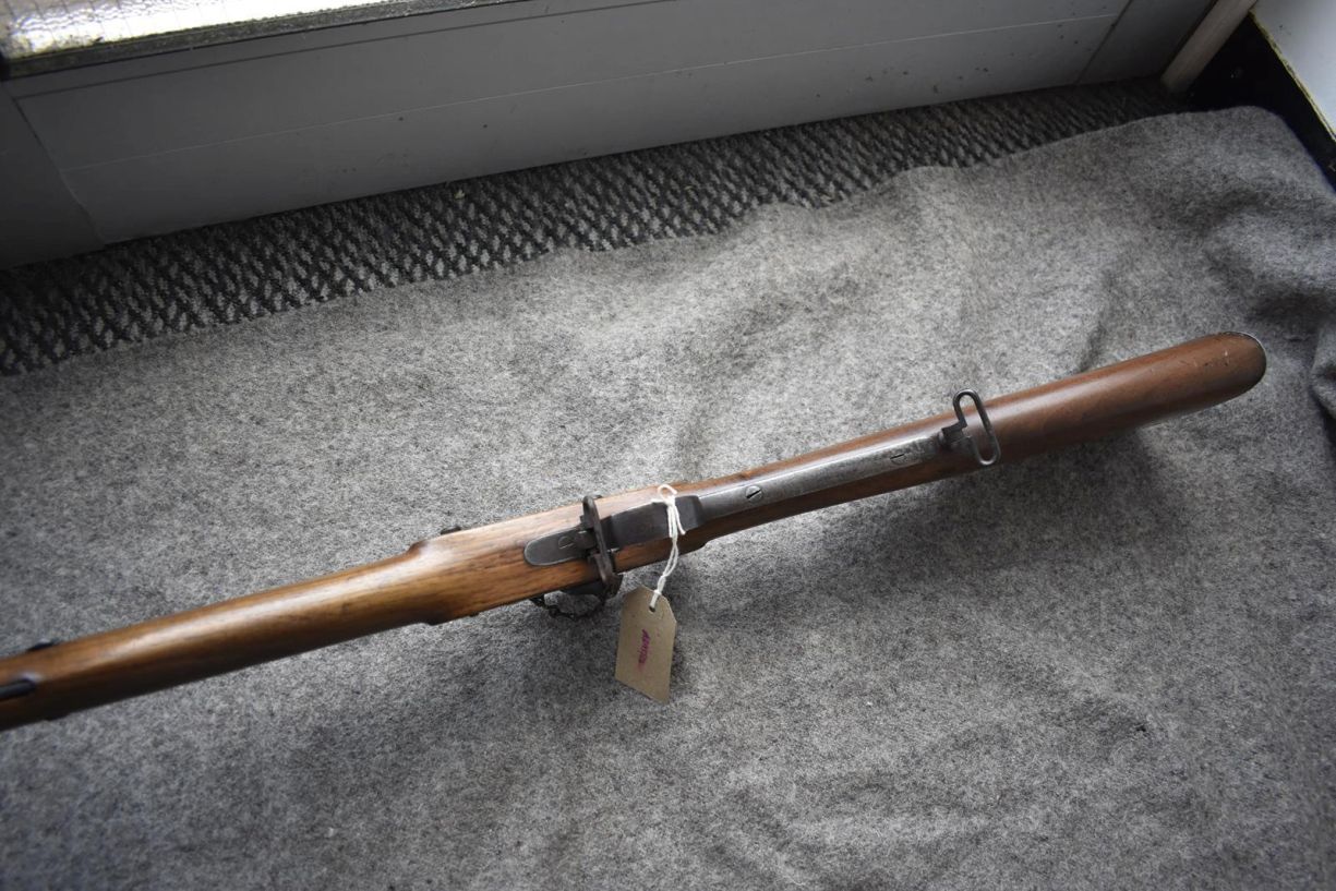 A .577 CALIBRE ENFIELD PERCUSSION VOLUNTEER PATTERN 1856 SHORT RIFLE, 33inch sighted barrel with - Image 15 of 16