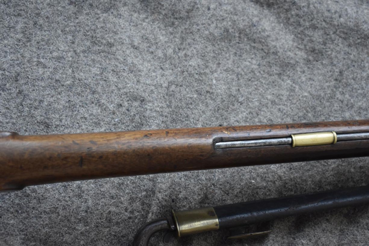 A .650 CALIBRE PATTERN 42 PERCUSSION CONSTABULARY CARBINE 26.5inch barrel, fitted beneath with a - Image 7 of 17