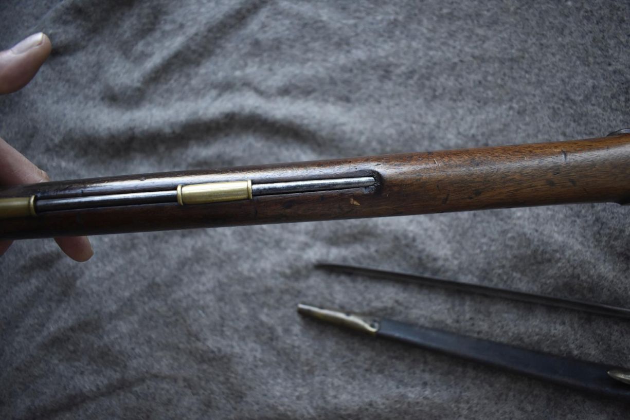 A .650 CALIBRE PATTERN 42 PERCUSSION CONSTABULARY CARBINE 26.5inch barrel, fitted beneath with a - Image 14 of 17