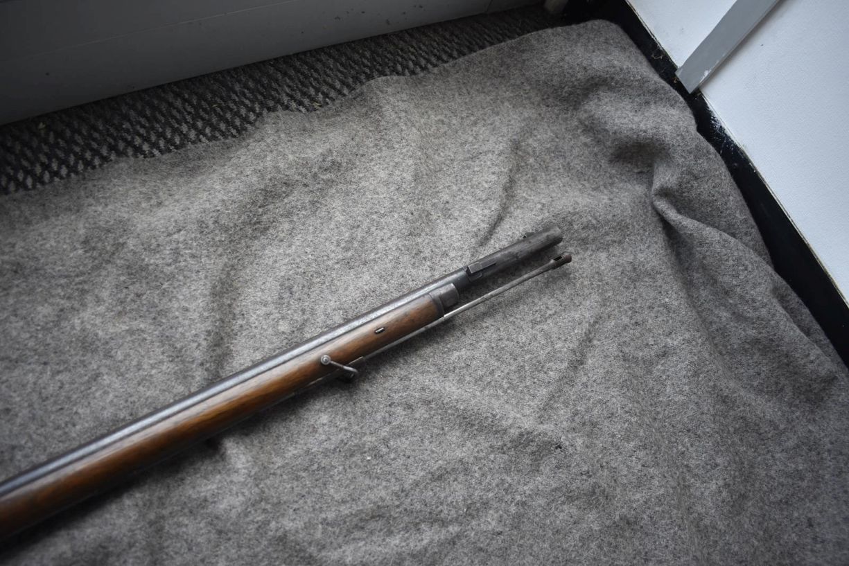 A .577 CALIBRE ENFIELD PERCUSSION VOLUNTEER PATTERN 1856 SHORT RIFLE, 33inch sighted barrel with - Image 7 of 16