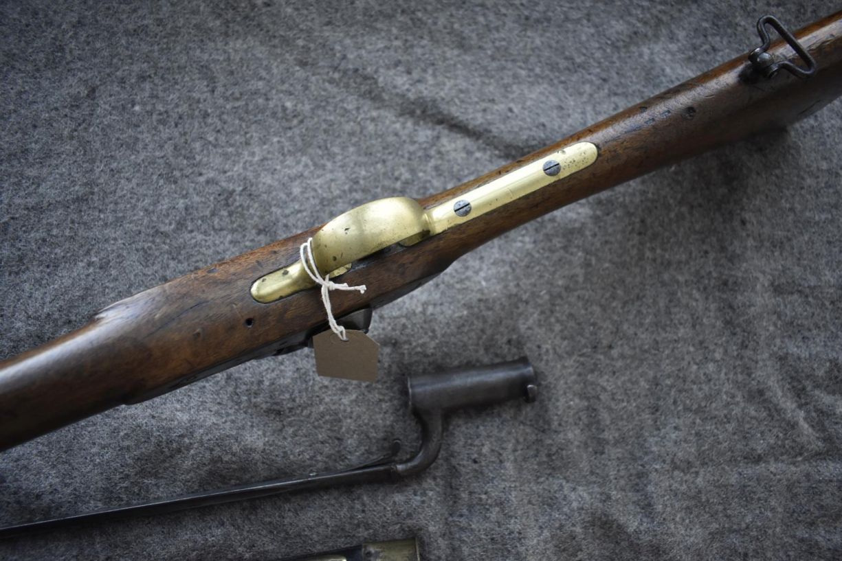A .650 CALIBRE PATTERN 42 PERCUSSION CONSTABULARY CARBINE 26.5inch barrel, fitted beneath with a - Image 15 of 17