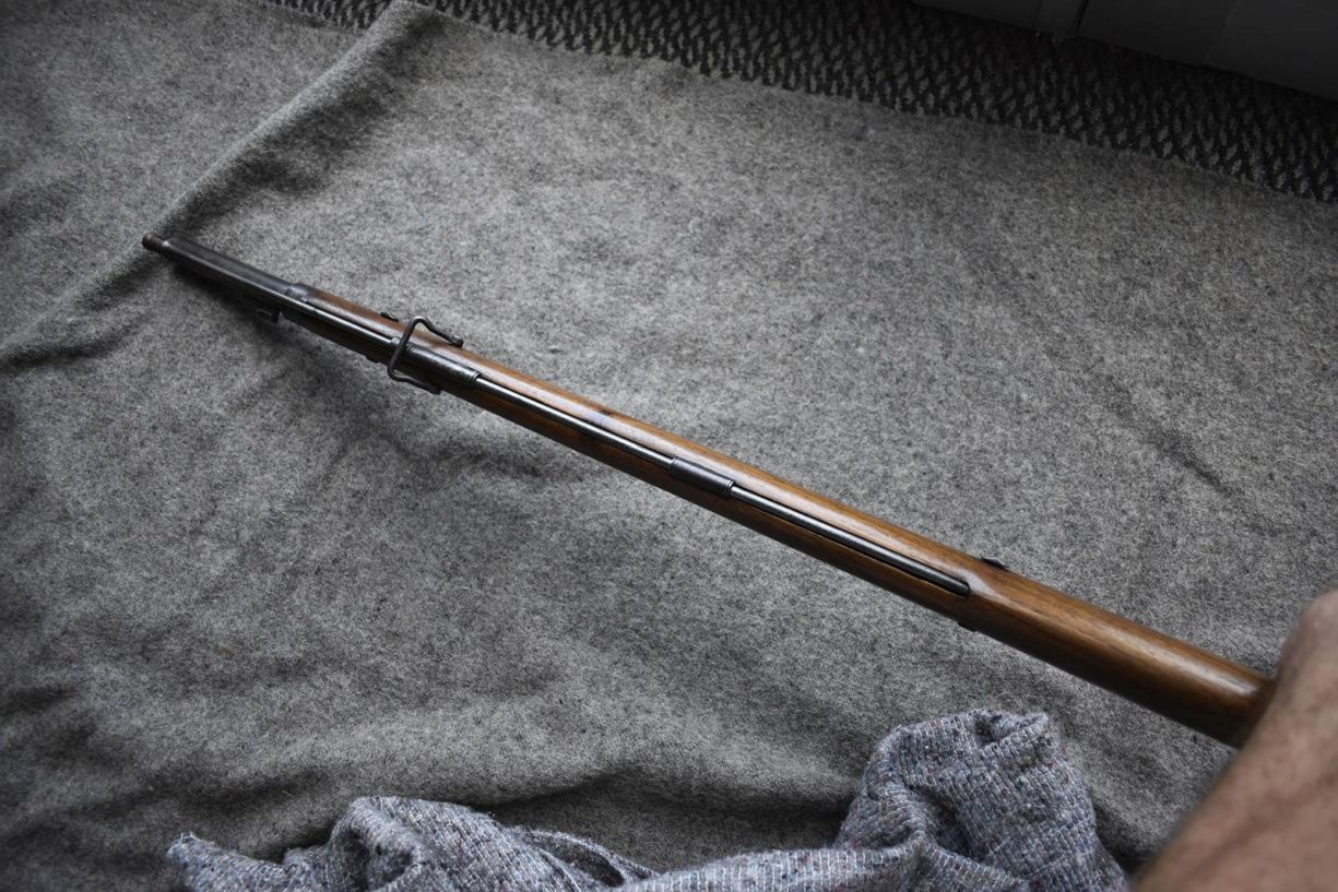 A .577 CALIBRE ENFIELD PERCUSSION VOLUNTEER PATTERN 1856 SHORT RIFLE, 33inch sighted barrel with - Image 16 of 16