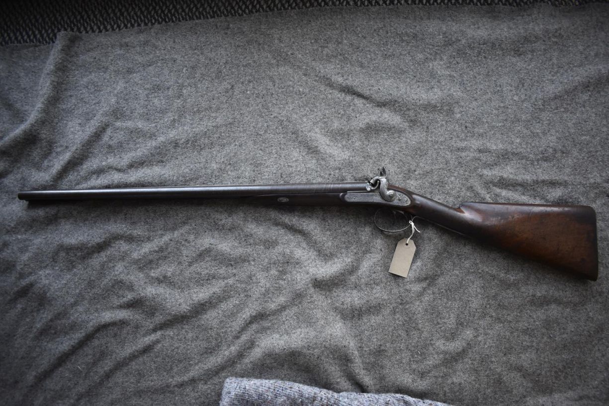 A 16-BORE DOUBLE BARRELLED PERCUSSION LIVE PIGEON GUN BY WESTLEY RICHARDS, 27inch sighted damascus - Image 10 of 14