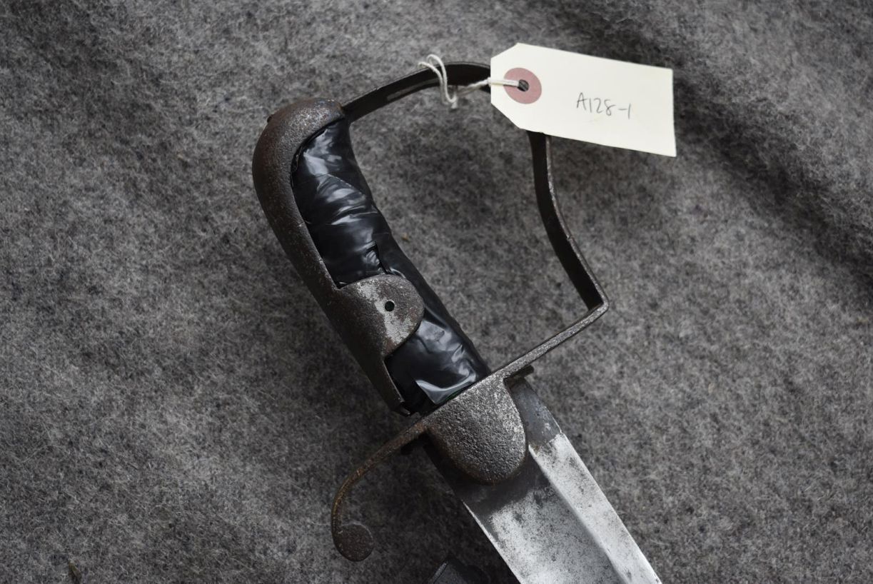 A 1796 PATTERN LIGHT CAVALRY TROOPER'S SWORD, 83cm curved blade struck with an Ordnance mark at - Image 6 of 11