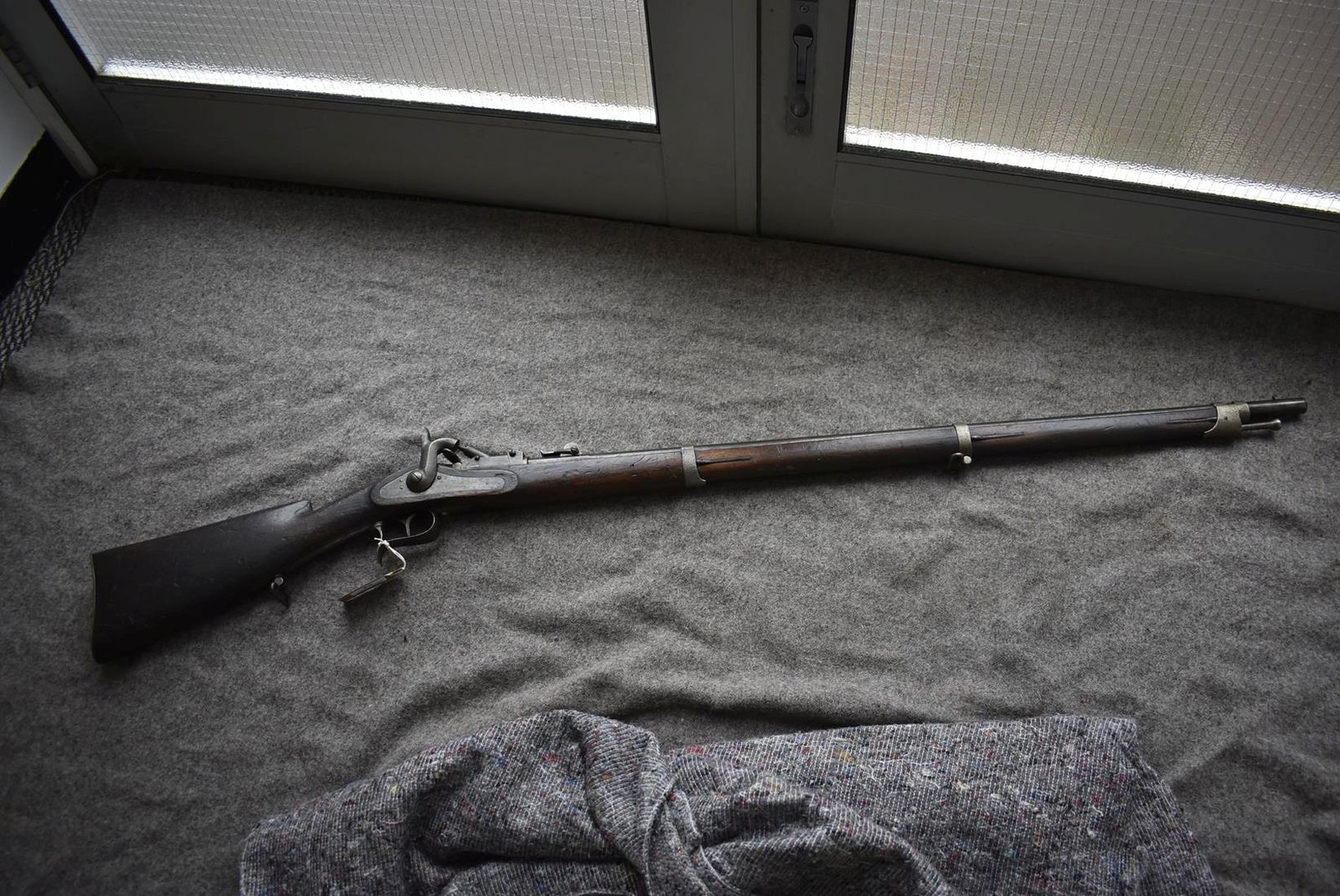 AN 18MM OBSOLETE CALIBRE SWISS MILBANK AMSLER SERVICE RIFLE, 33.5inch sighted barrel fitted with - Image 2 of 16